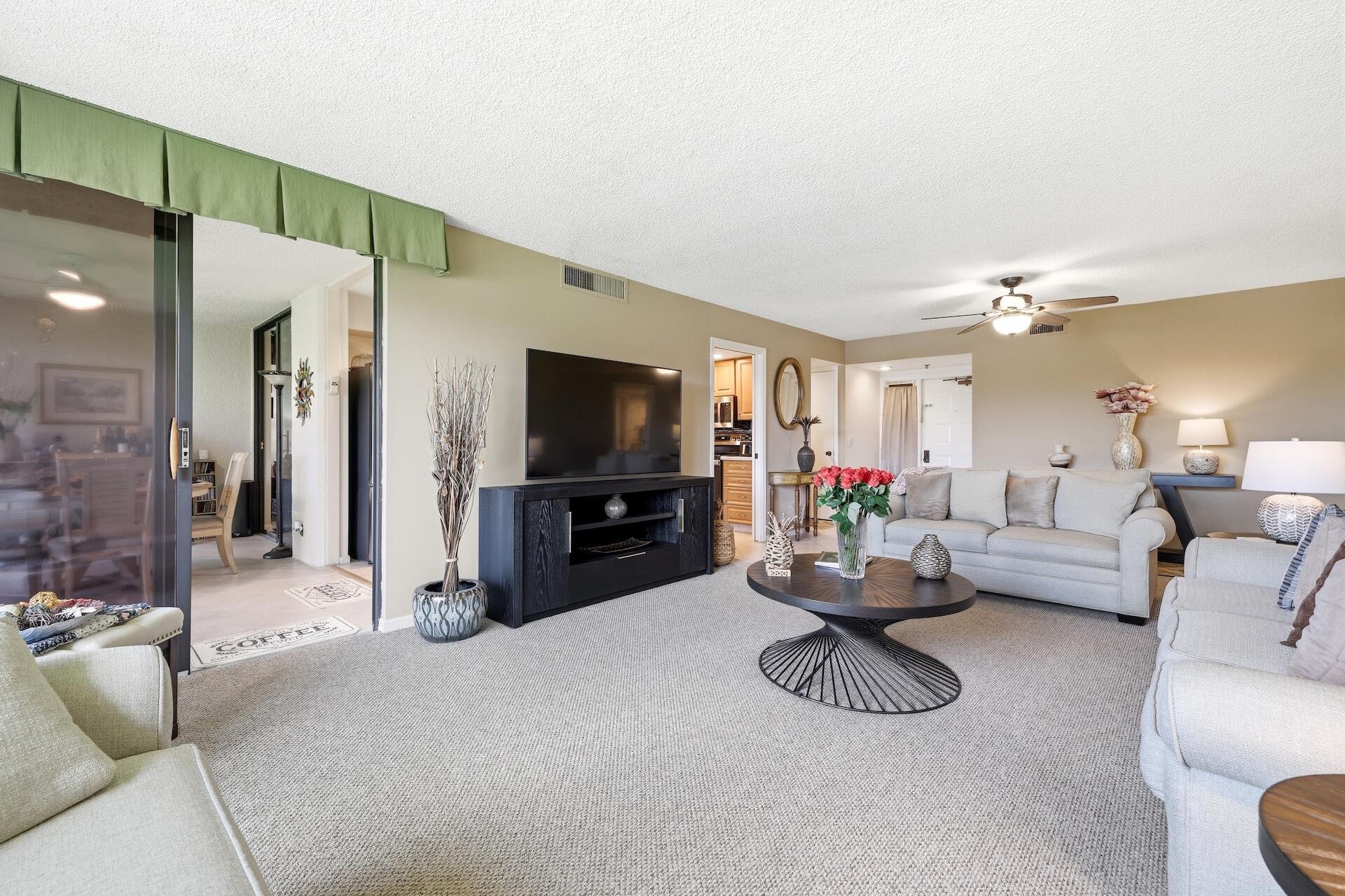5344 Woodland Lakes Drive 223, Palm Beach Gardens, FL 33418, Palm Beach Gardens - Photo 5