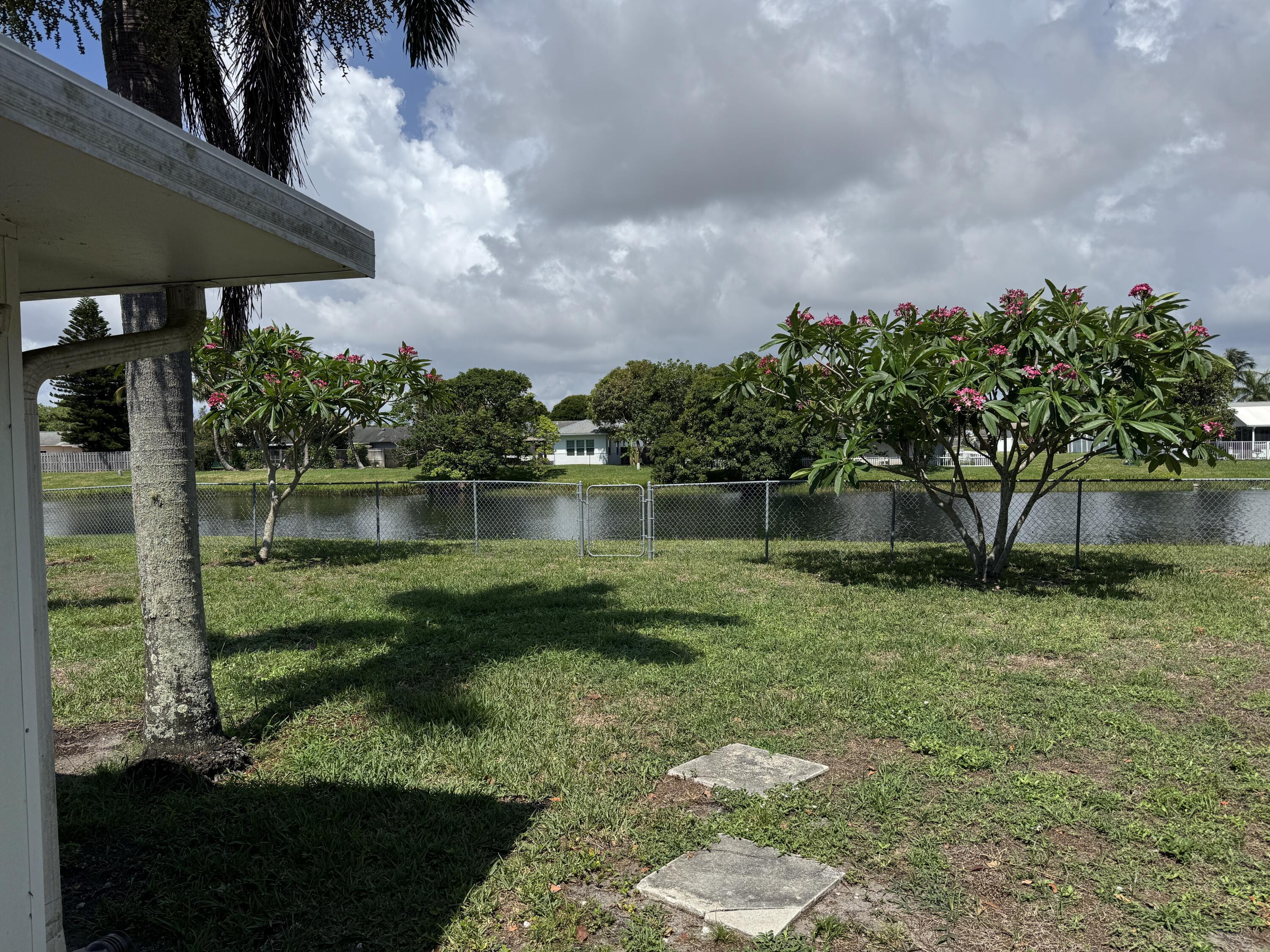 8095 St John Avenue W, Boynton Beach, FL 33472, Boynton Beach - Photo 2