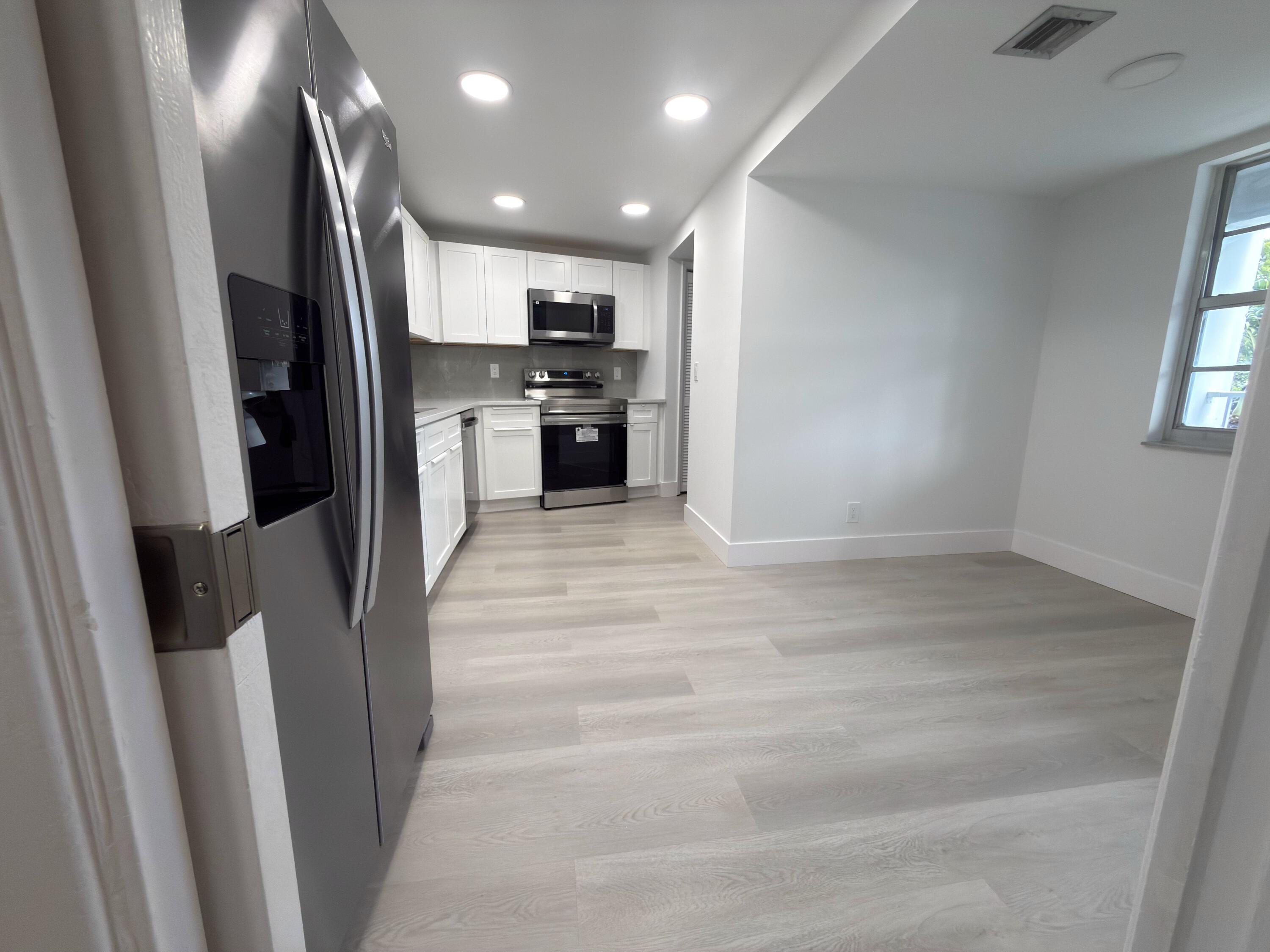 625 Oaks Drive 305, Pompano Beach, FL 33069, Pompano Beach