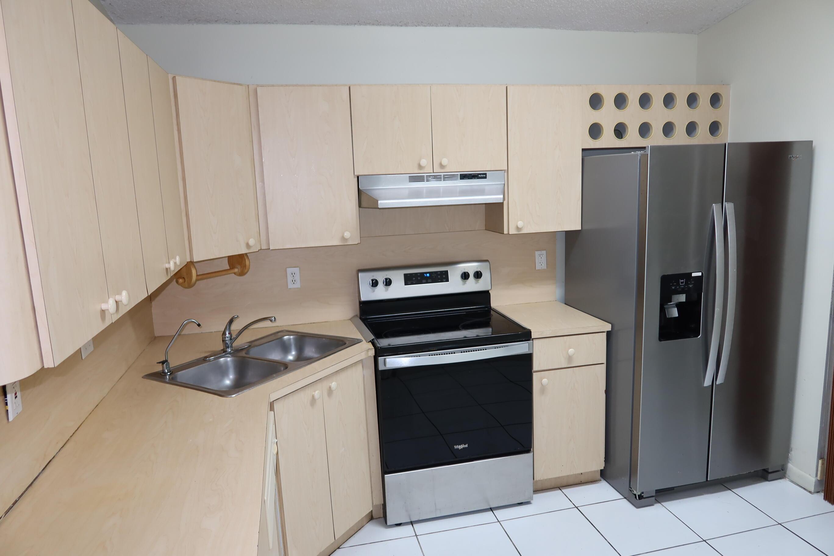 7001 W 35th Avenue 273, Hialeah, FL 33018, Hialeah - Photo 3