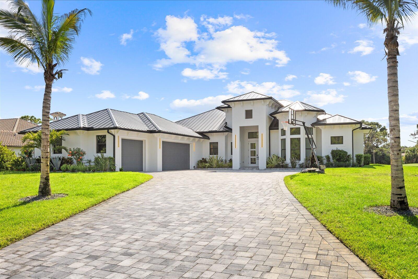 896 SW Squire Johns Lane, Palm City, FL 34990, Palm City - Photo 2