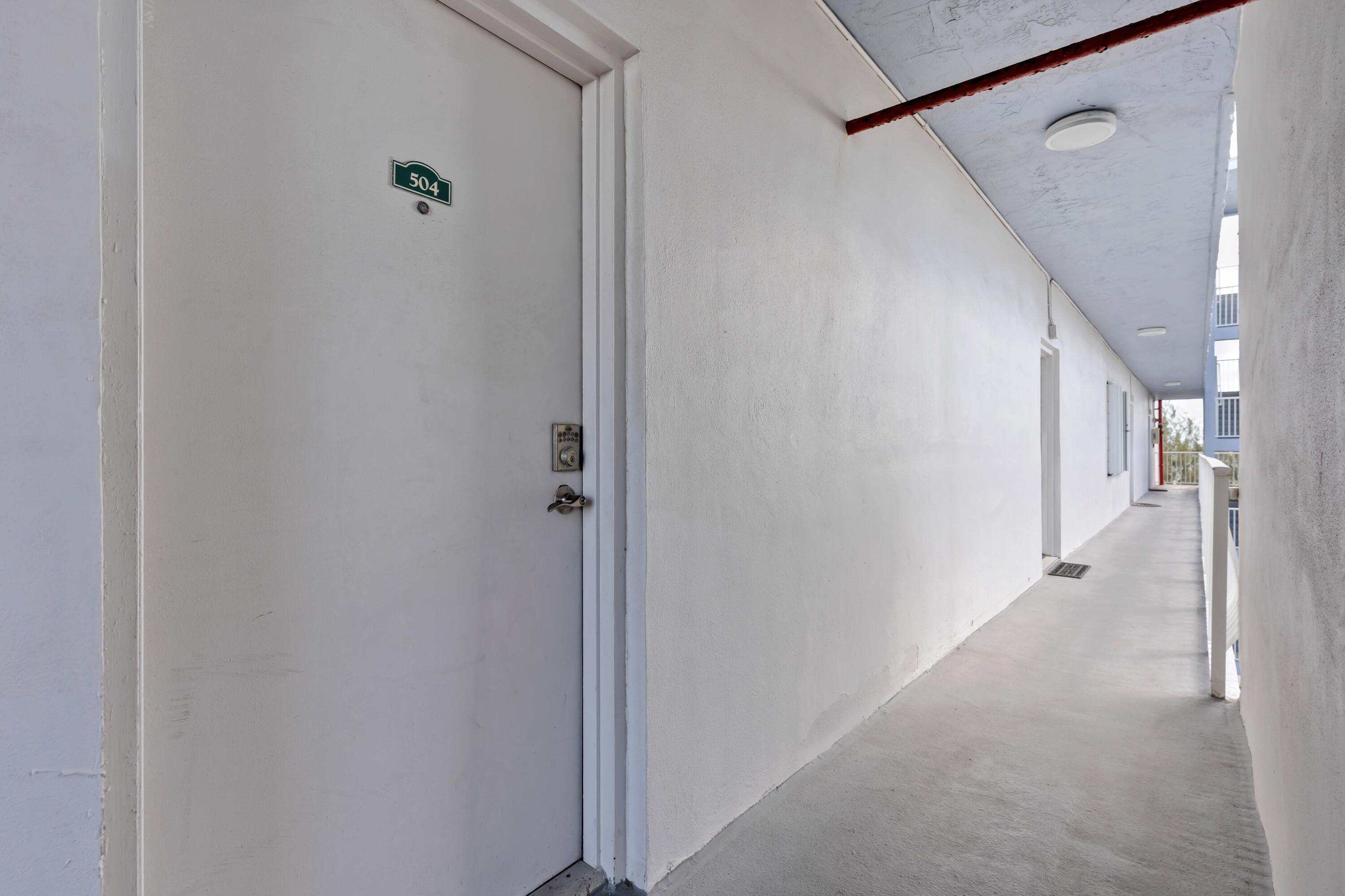 677 NE 24th Street 504, Miami, FL 33137, Miami - Photo 2
