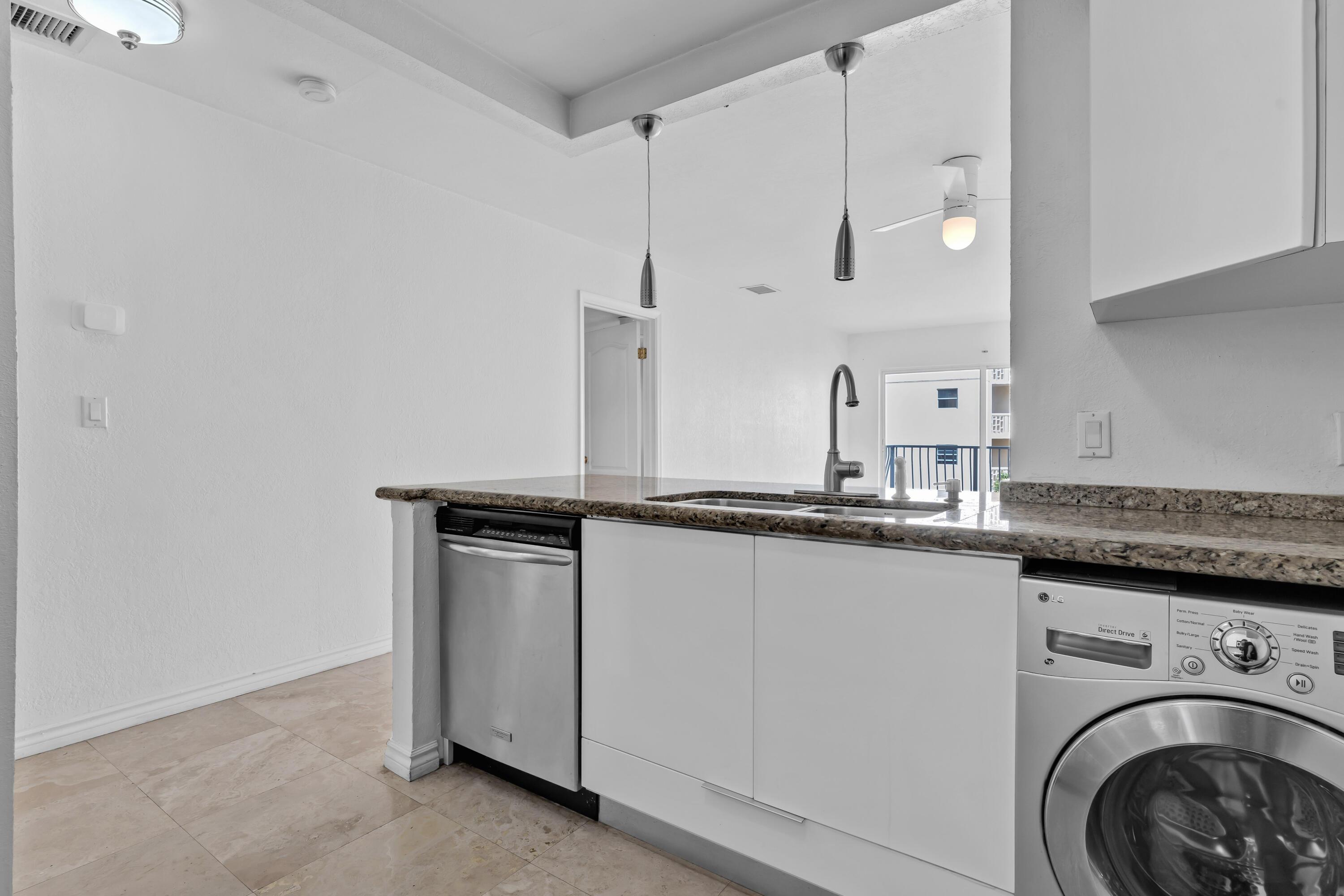 677 NE 24th Street 504, Miami, FL 33137, Miami - Photo 5