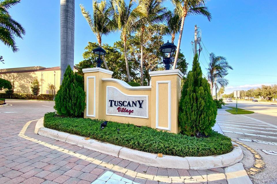 210 NE 69th Circle, Boca Raton, FL 33487, Boca Raton - Photo 2