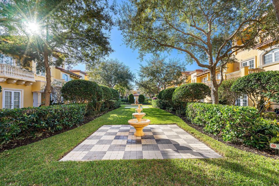 210 NE 69th Circle, Boca Raton, FL 33487, Boca Raton - Photo 3