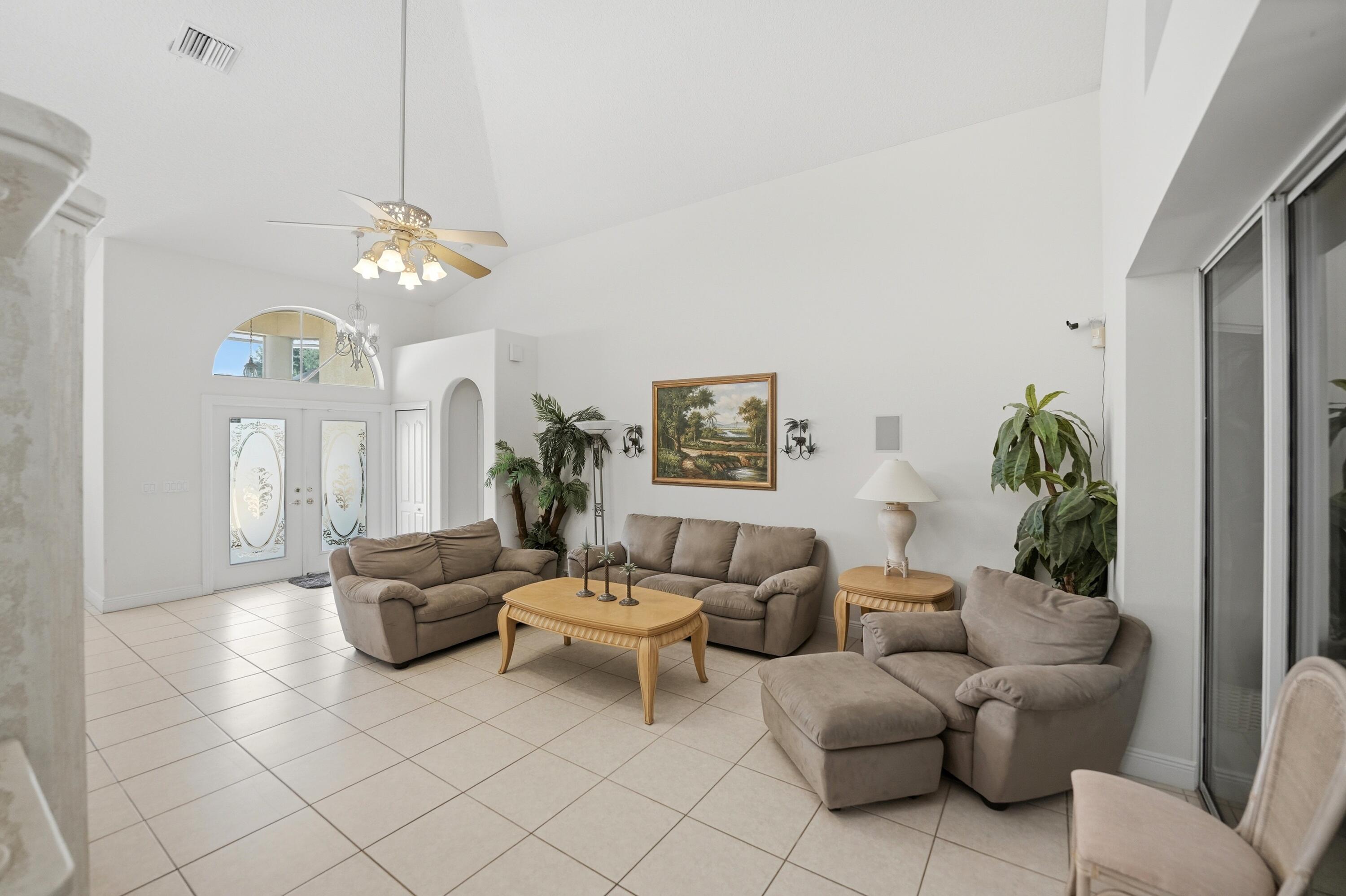 2305 Winding Creek Lane, Fort Pierce, FL 34981, Fort Pierce - Photo 4
