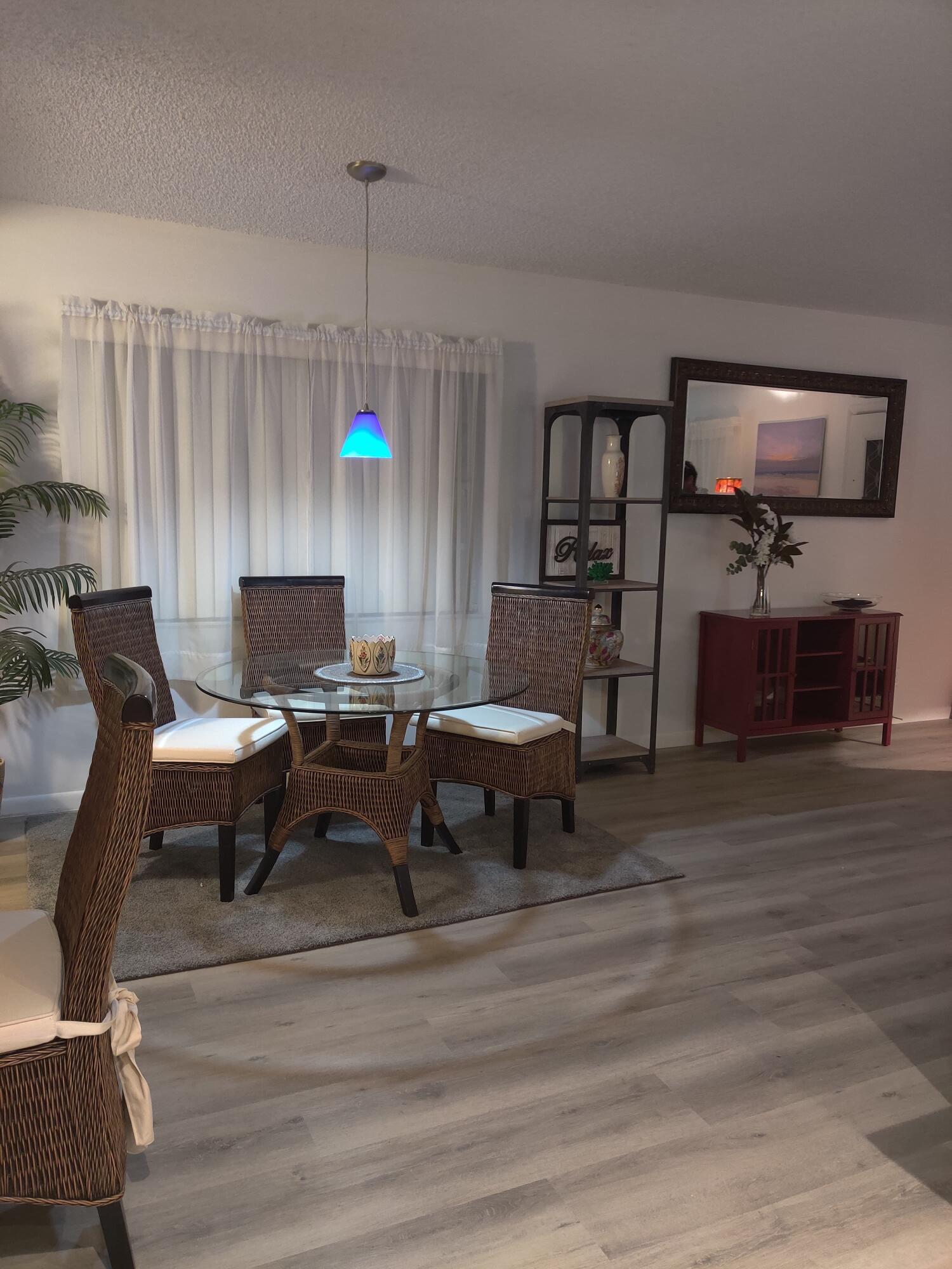 369 Burgundy H 369, Delray Beach, FL 33484, Delray Beach - Photo 5
