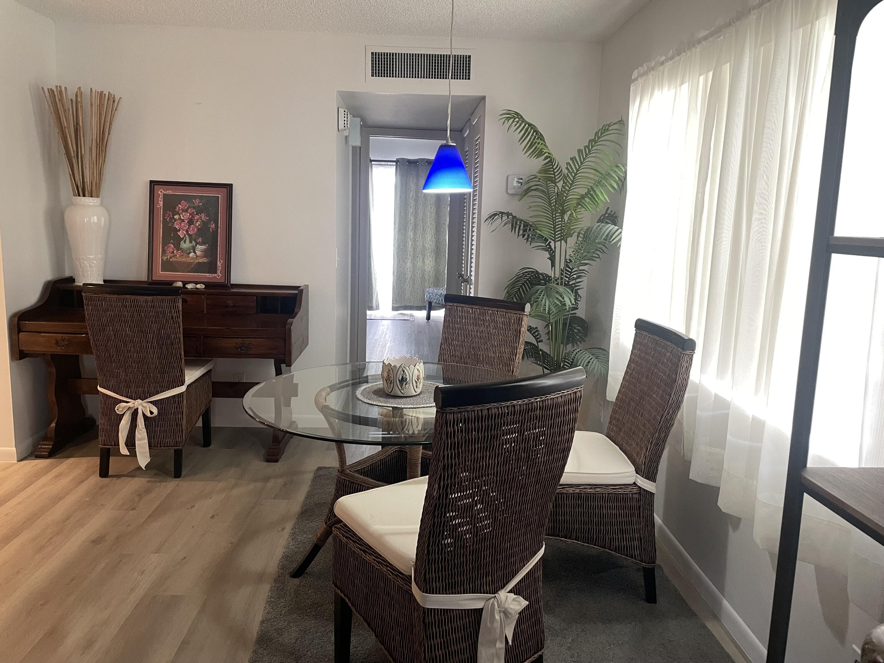 369 Burgundy H 369, Delray Beach, FL 33484, Delray Beach - Photo 3