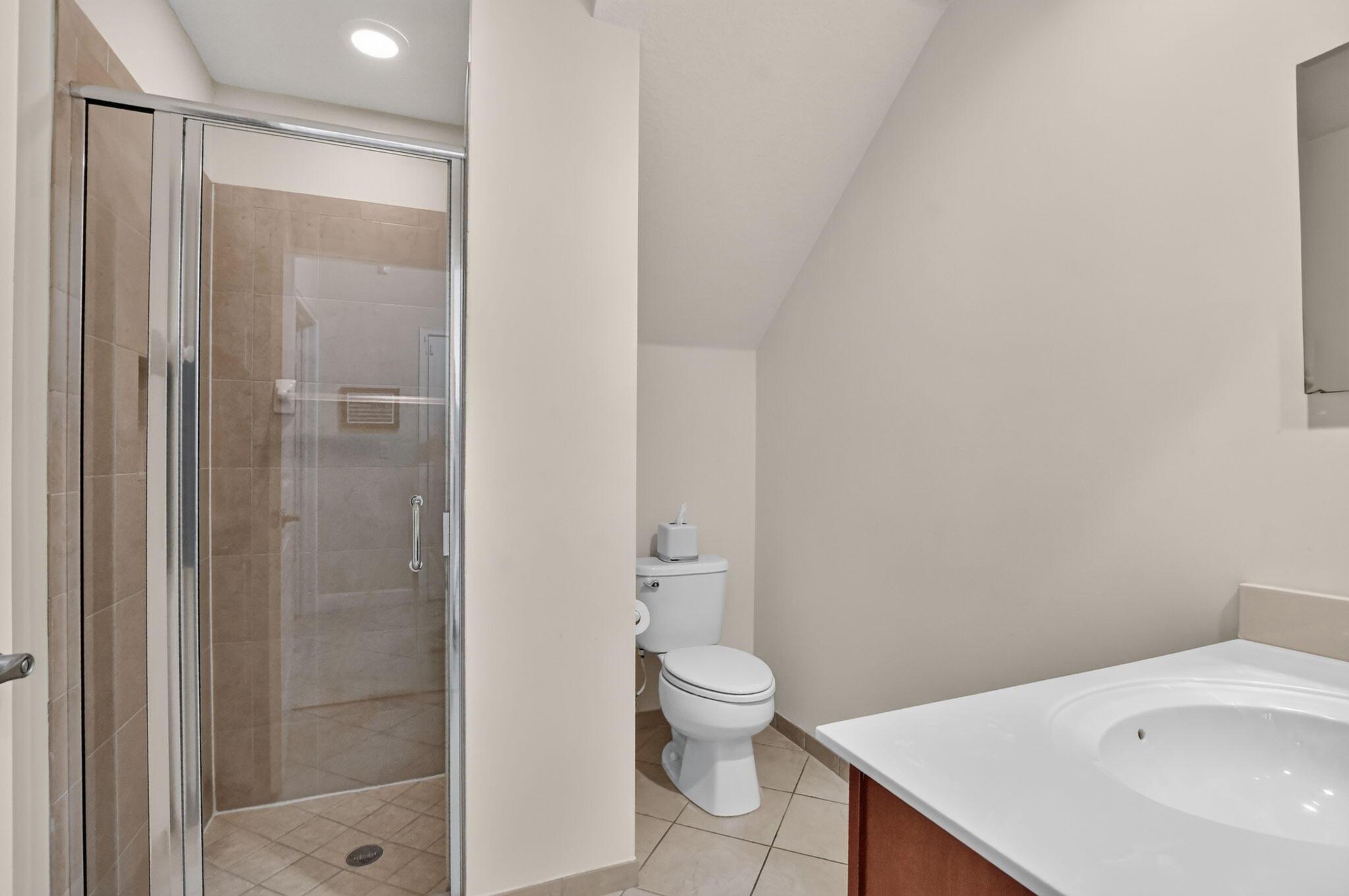27 NW Hawthorne Place, Boca Raton, FL 33432, Boca Raton - Photo 5
