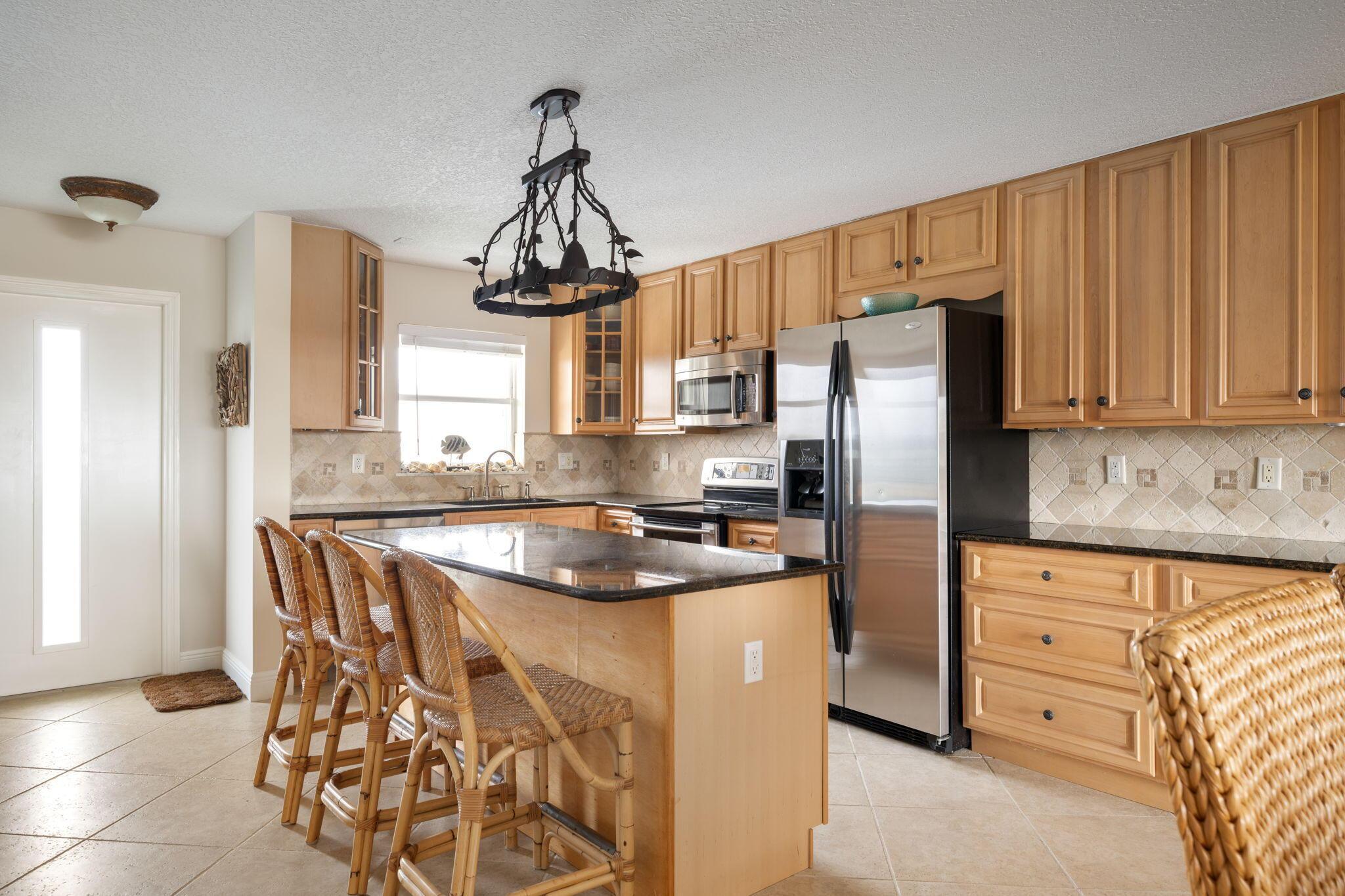 4049 Ocean Drive 505, Vero Beach, FL 32963, Vero Beach - Photo 4