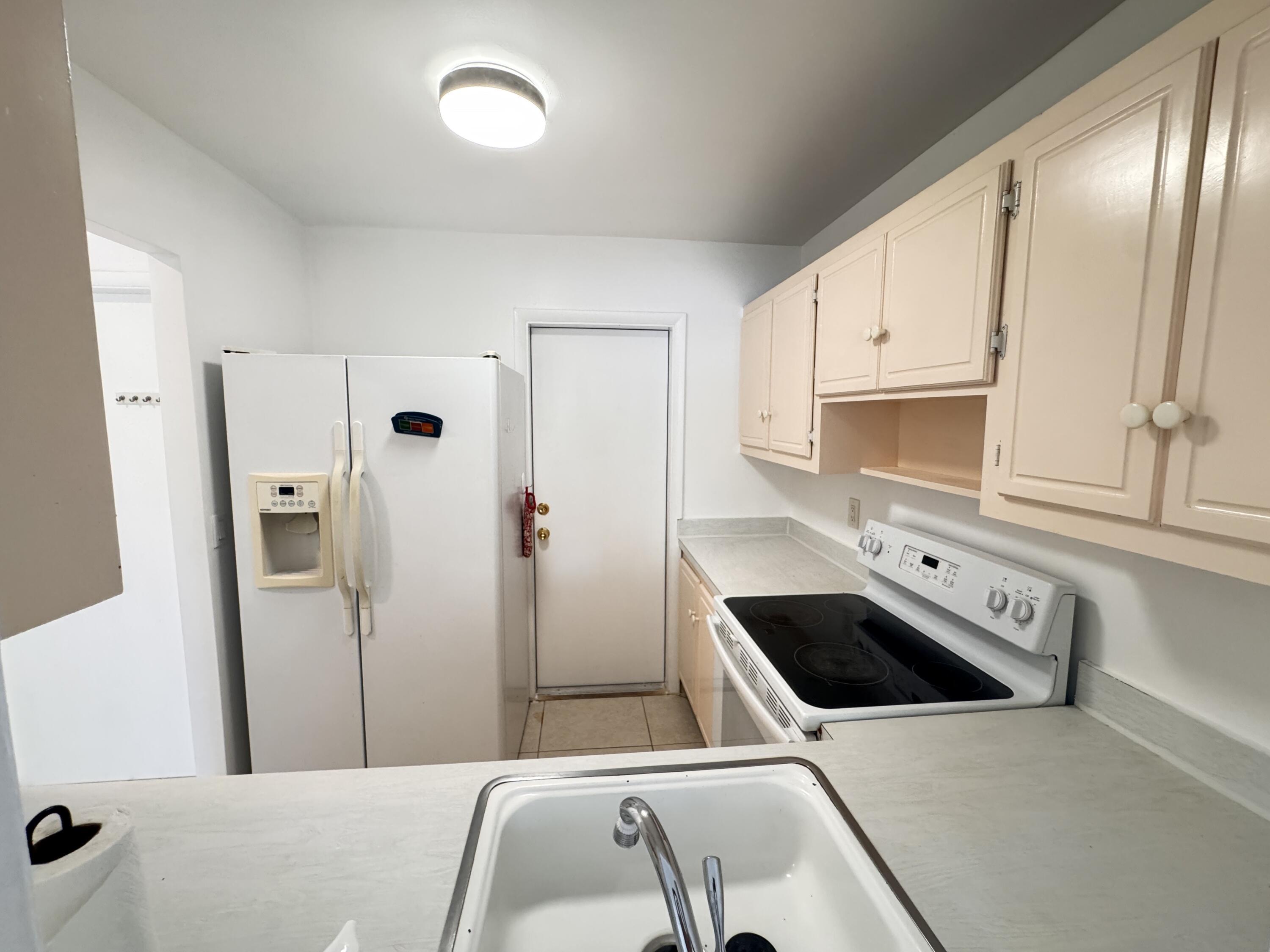 500 SE 2nd Avenue 22, Deerfield Beach, FL 33441, Deerfield Beach - Photo 3