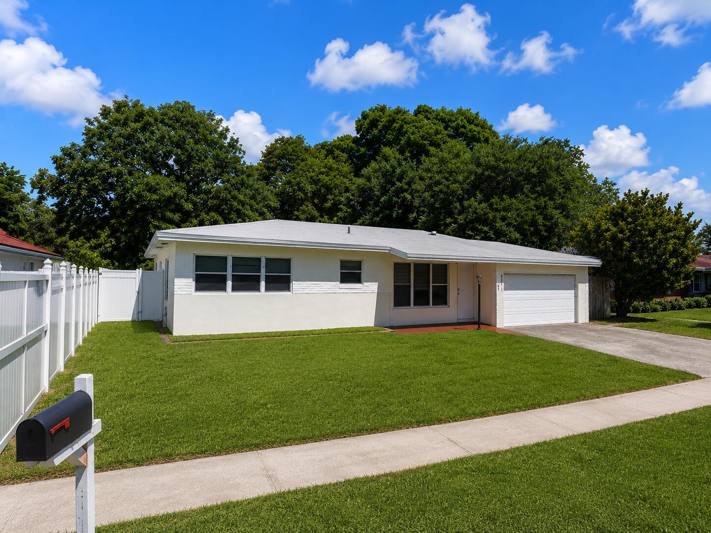 557 W Dayton Circle, Fort Lauderdale, FL 33312, Fort Lauderdale