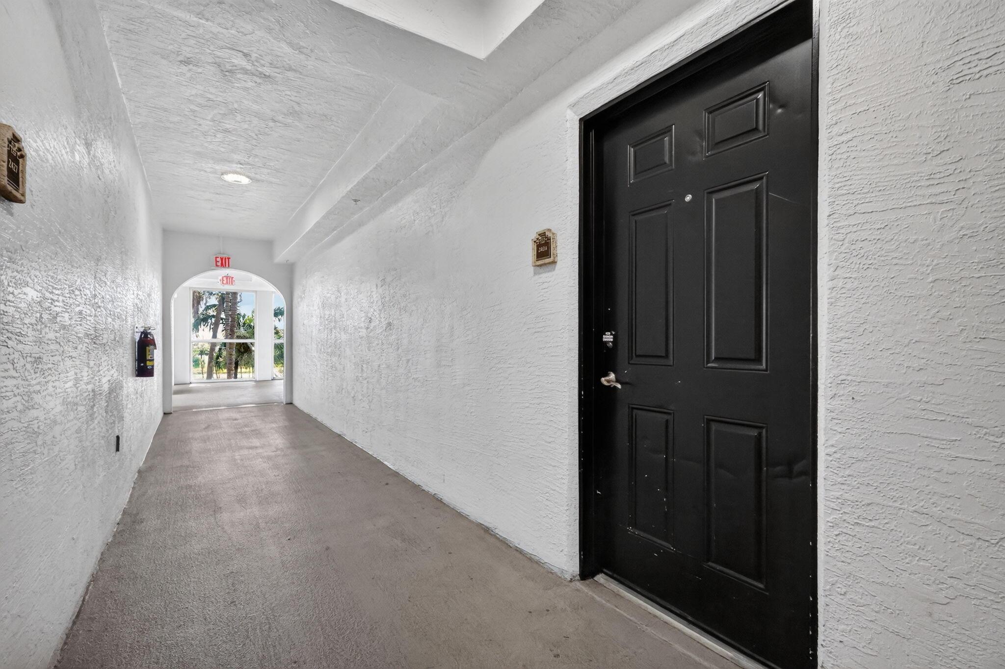 1660 Renaissance Commons Boulevard 2424, Boynton Beach, FL 33426, Boynton Beach - Photo 4