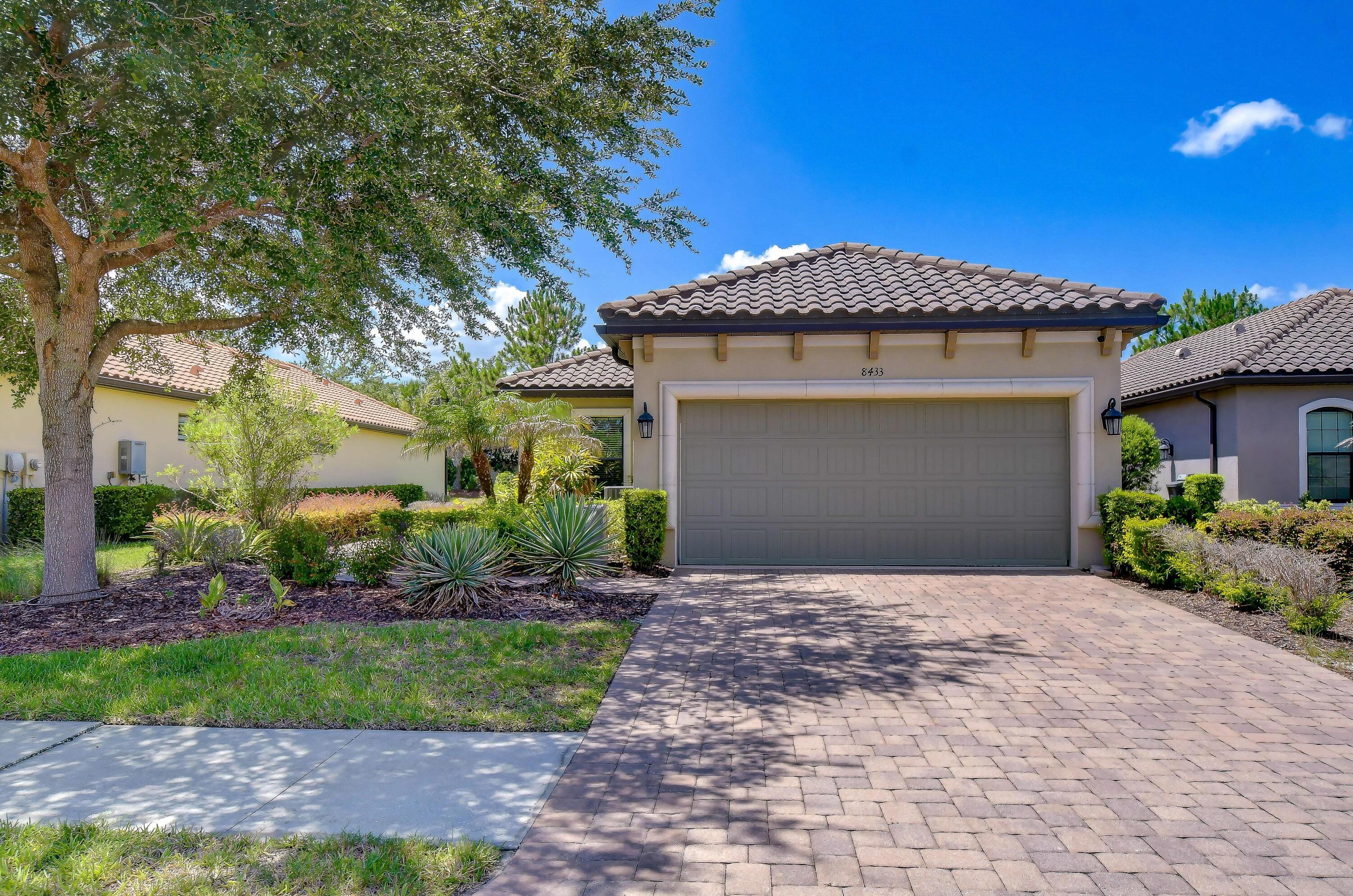 8433 Alberata Vista Drive, Tampa, FL 33647, Tampa - Photo 4
