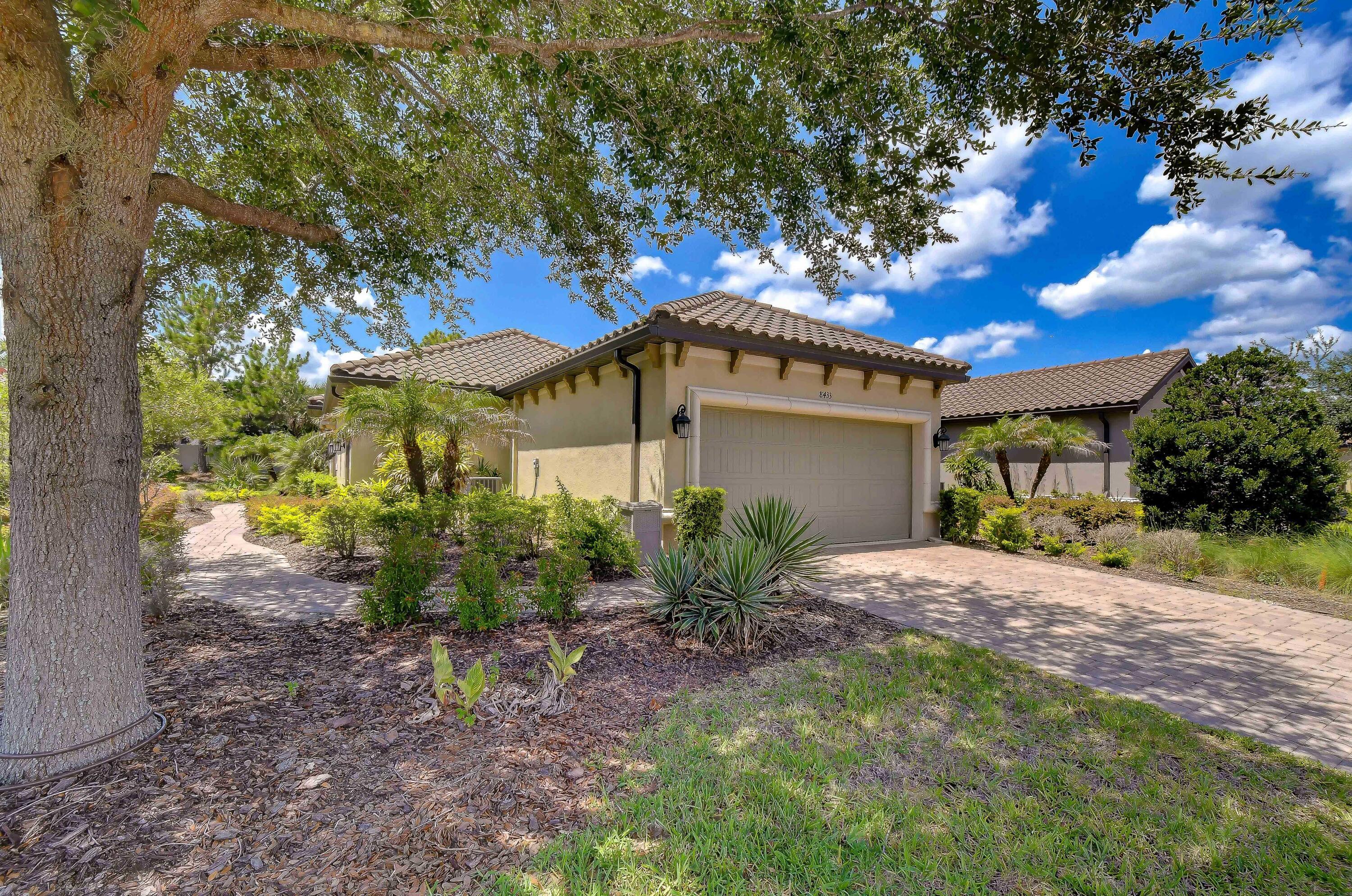 8433 Alberata Vista Drive, Tampa, FL 33647, Tampa - Photo 5