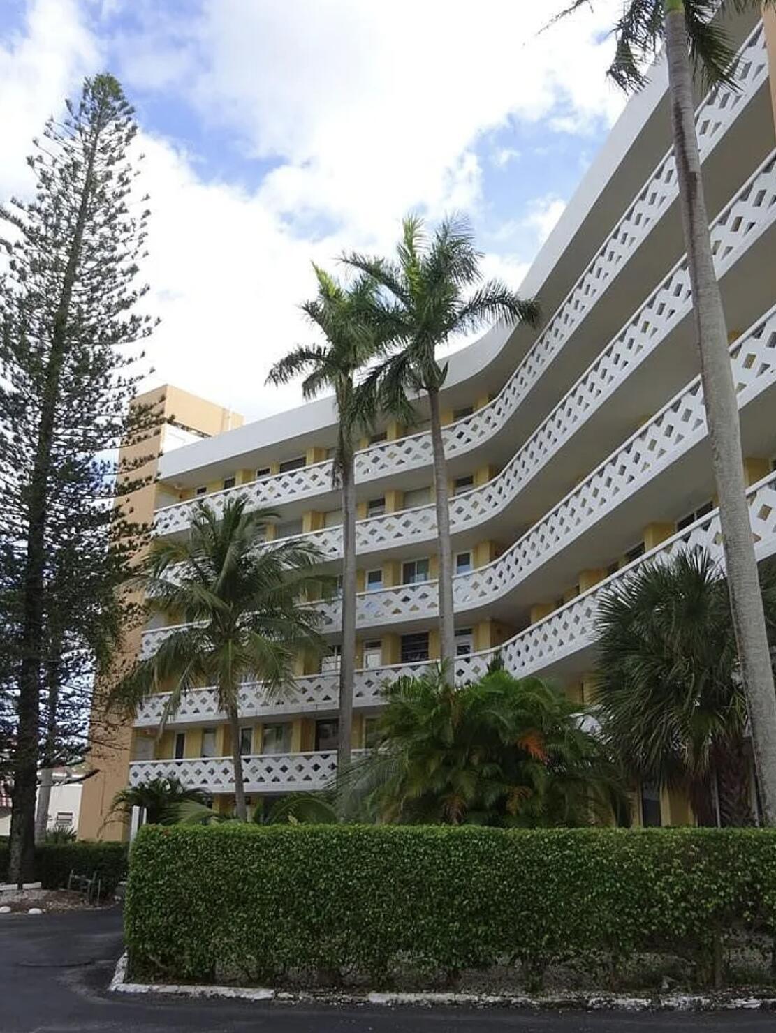 2400 NE 9th Street 402, Fort Lauderdale, FL 33304, Fort Lauderdale