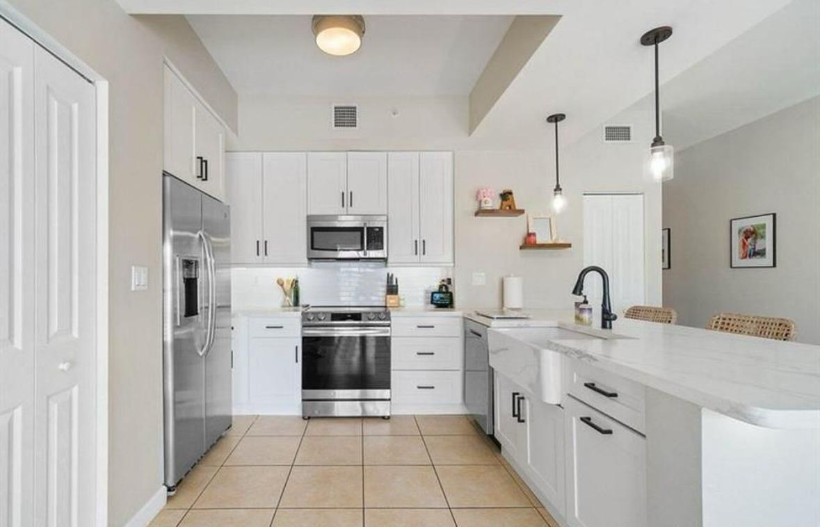 1931 NE 2nd Street 305, Deerfield Beach, FL 33441, Deerfield Beach - Photo 5
