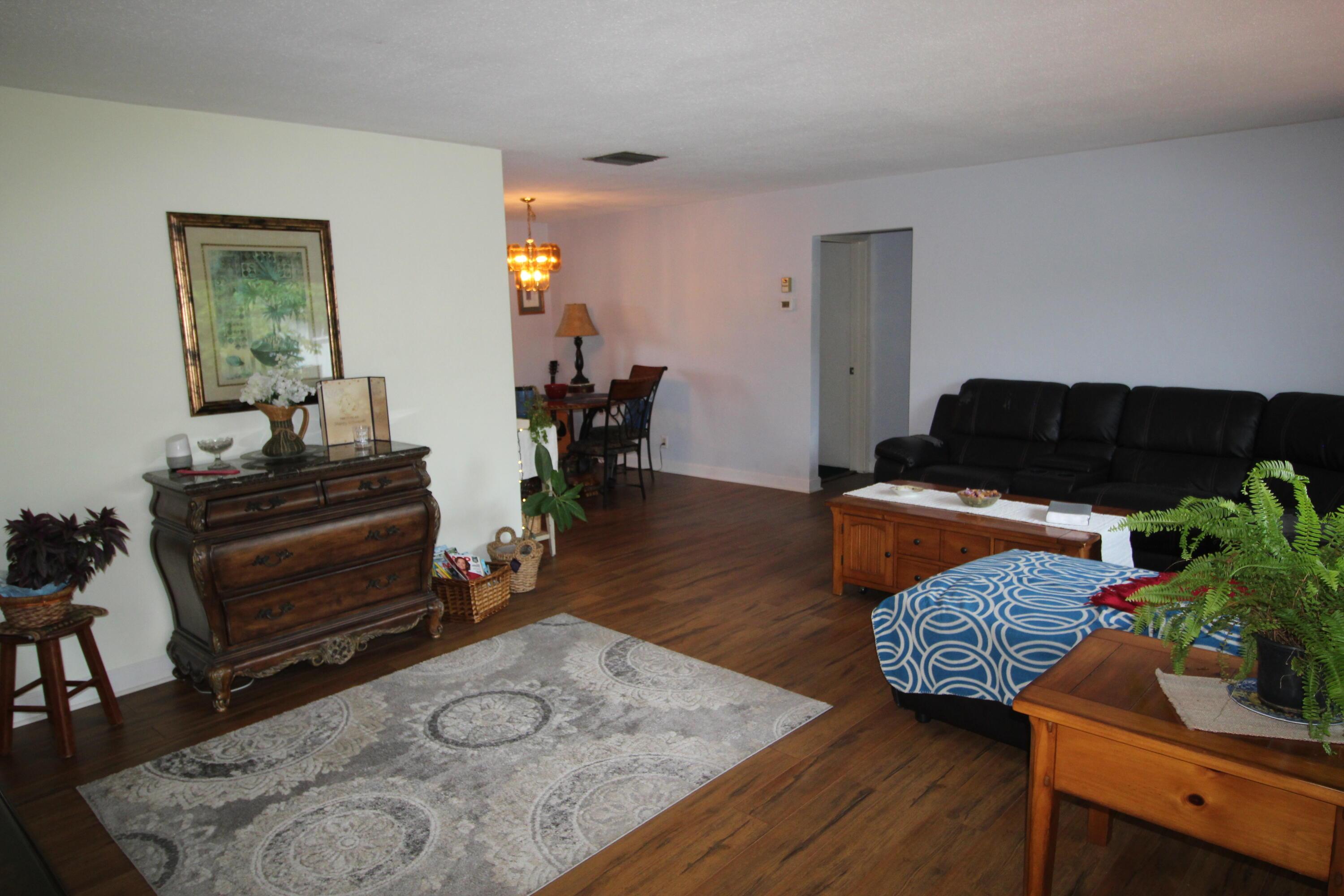 4914 NW 49th Road, Tamarac, FL 33319, Tamarac - Photo 4