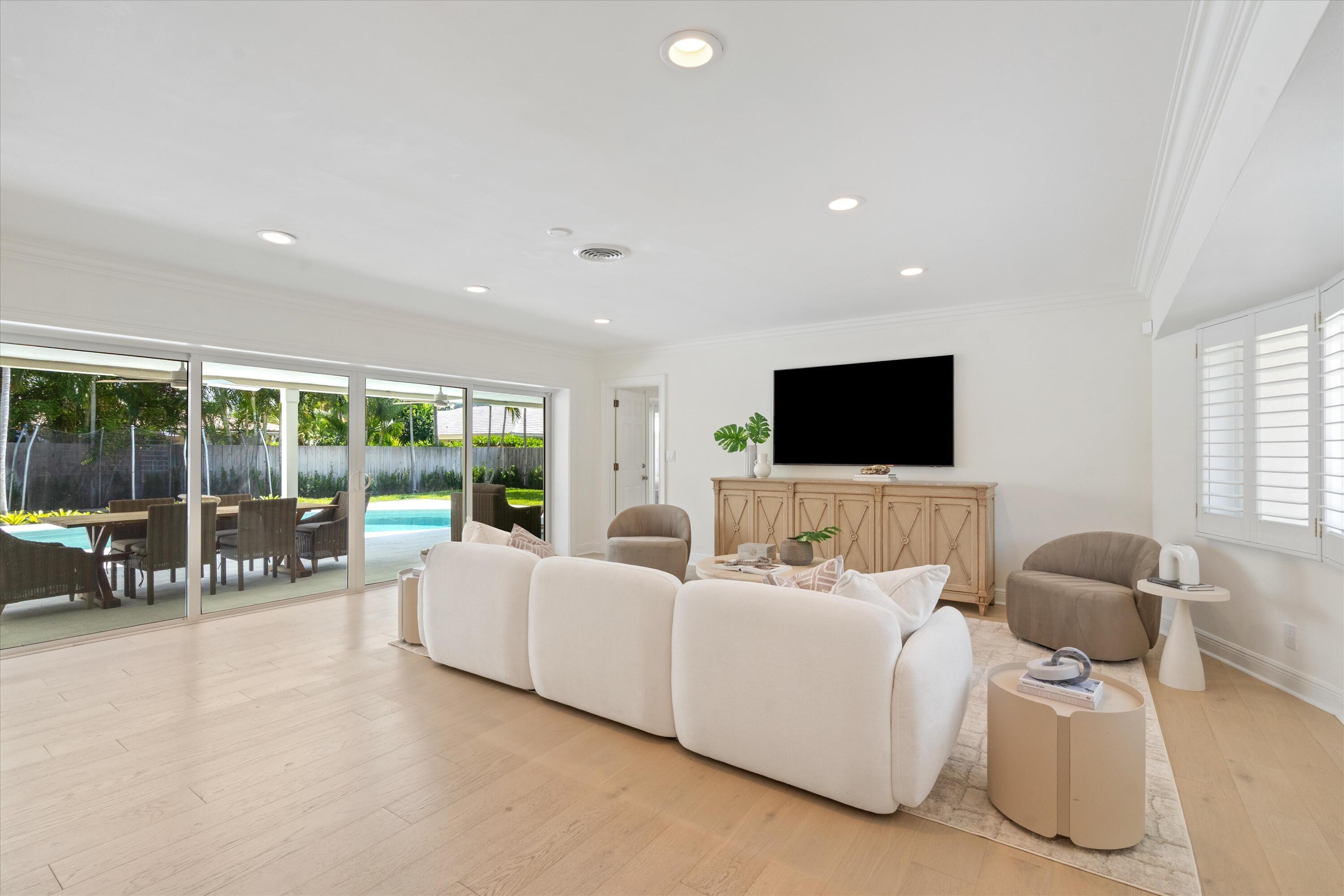 2889 NE 26th Street, Fort Lauderdale, FL 33305, Fort Lauderdale - Photo 2