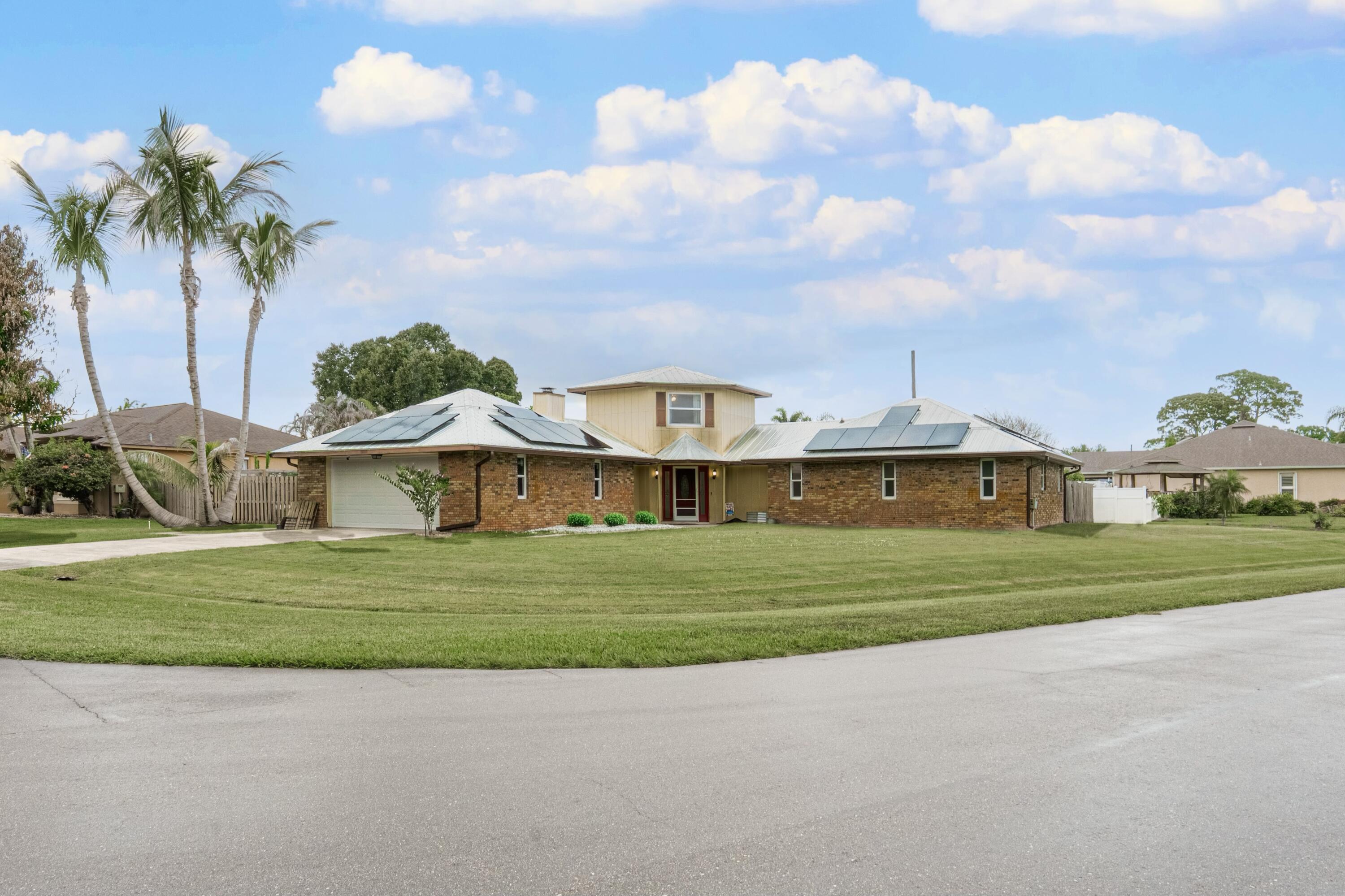 1091 SE Spinnaker Avenue, Port St. Lucie, FL 34983, Port St. Lucie