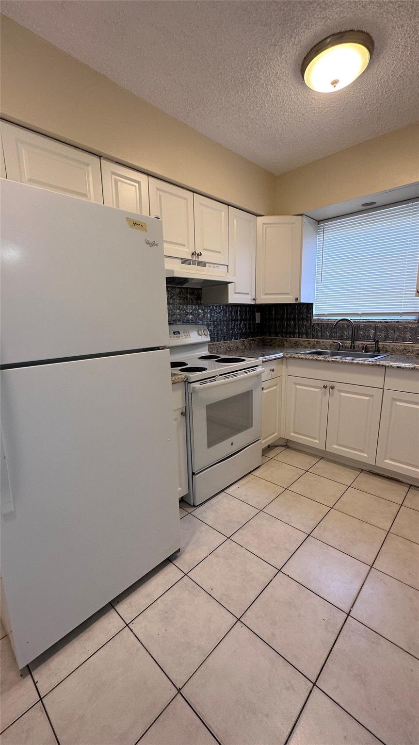 717 SE 16th Street 5, Fort Lauderdale, FL 33316, Fort Lauderdale - Photo 2