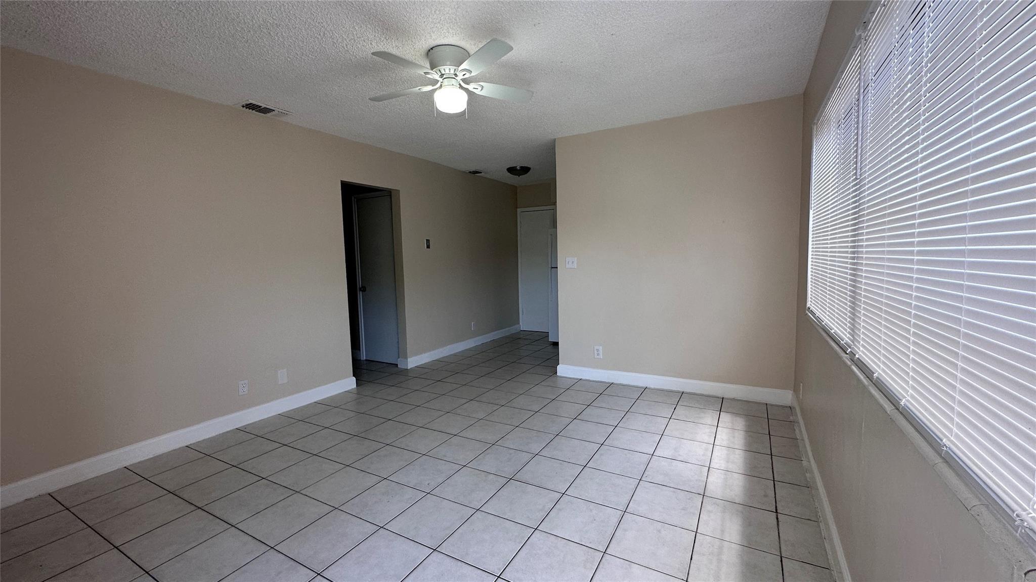 717 SE 16th Street 5, Fort Lauderdale, FL 33316, Fort Lauderdale - Photo 4