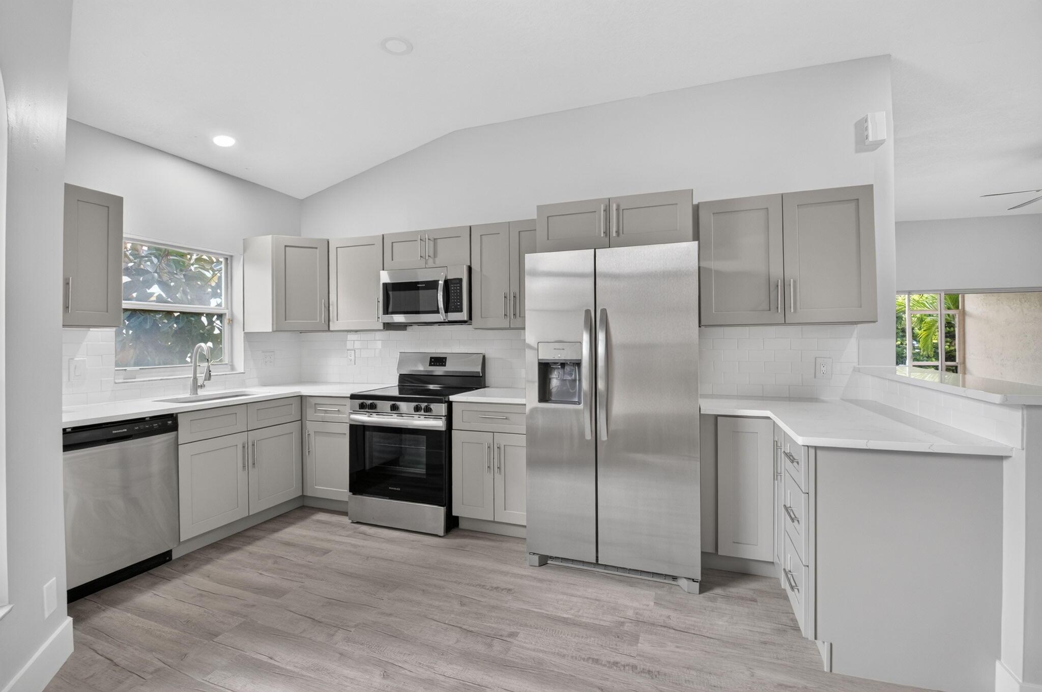 8410 Via Serena, Boca Raton, FL 33433, Boca Raton - Photo 5