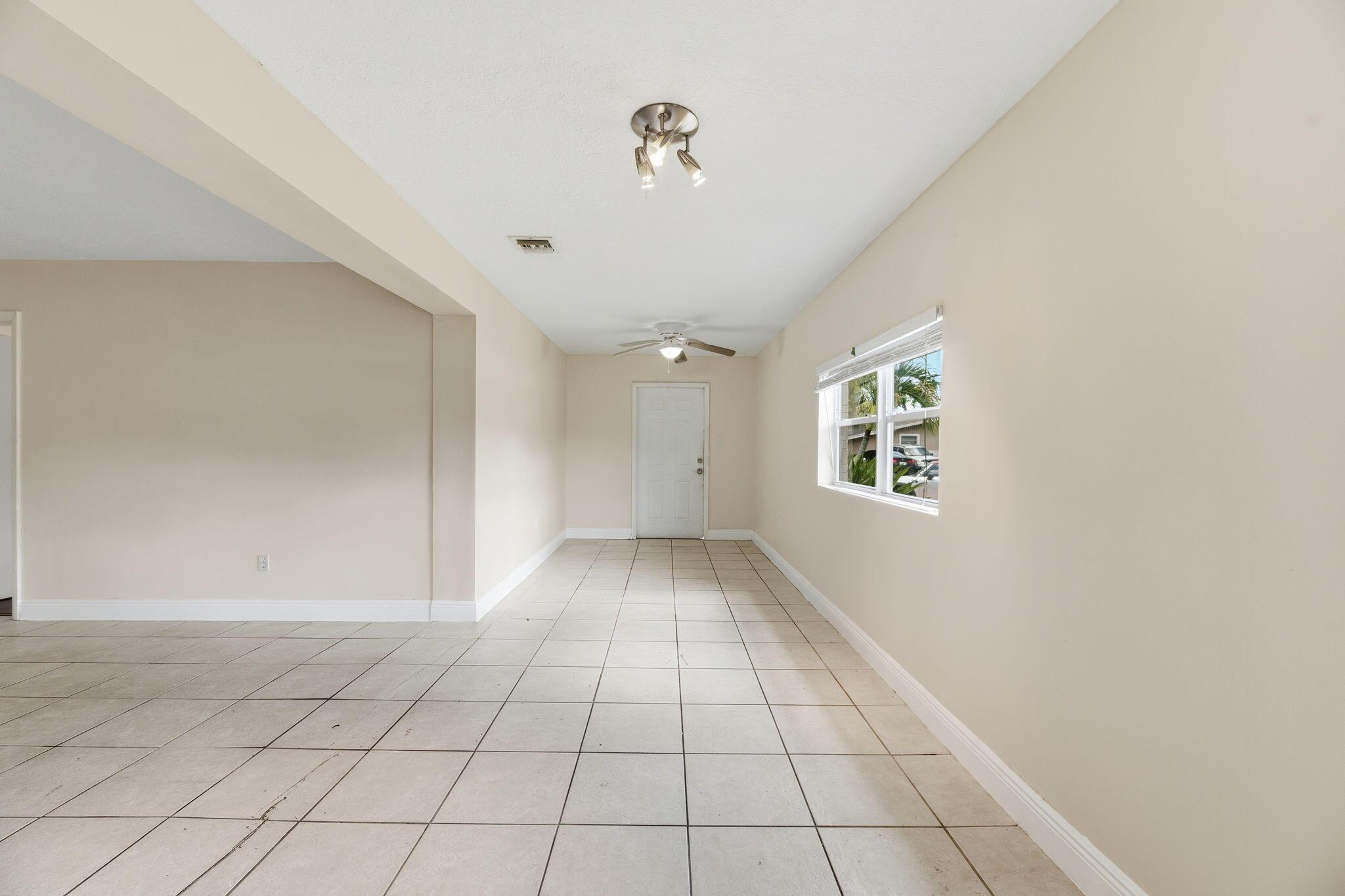 5131 SW 6th Street, Margate, FL 33068, Margate - Photo 3