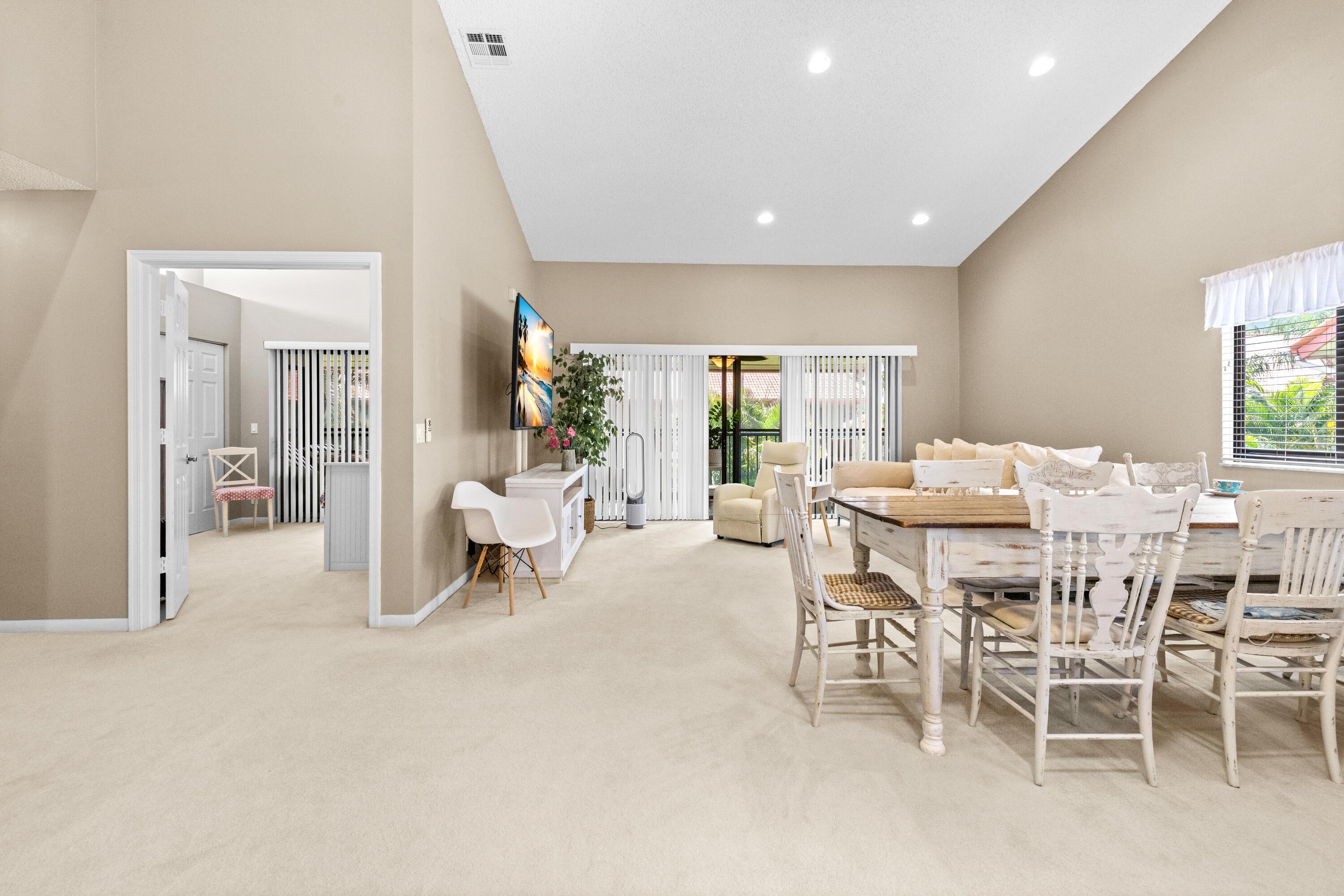 7681 Lexington Club Boulevard D, Delray Beach, FL 33446, Delray Beach - Photo 4