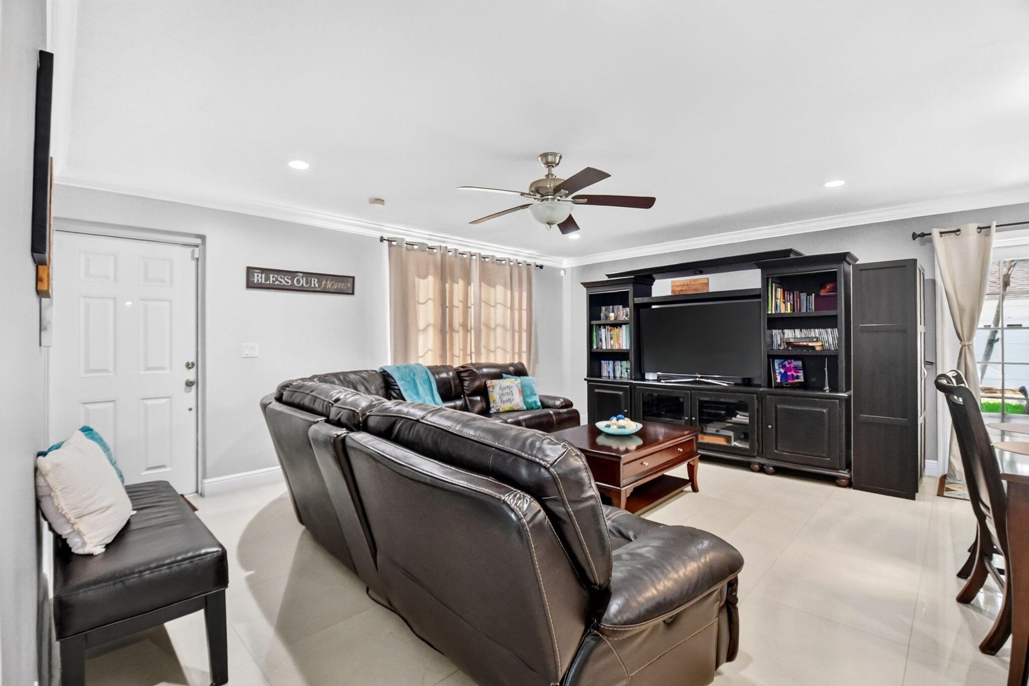 6901 S Congress Avenue, Lake Worth, FL 33462, Lake Worth - Photo 4