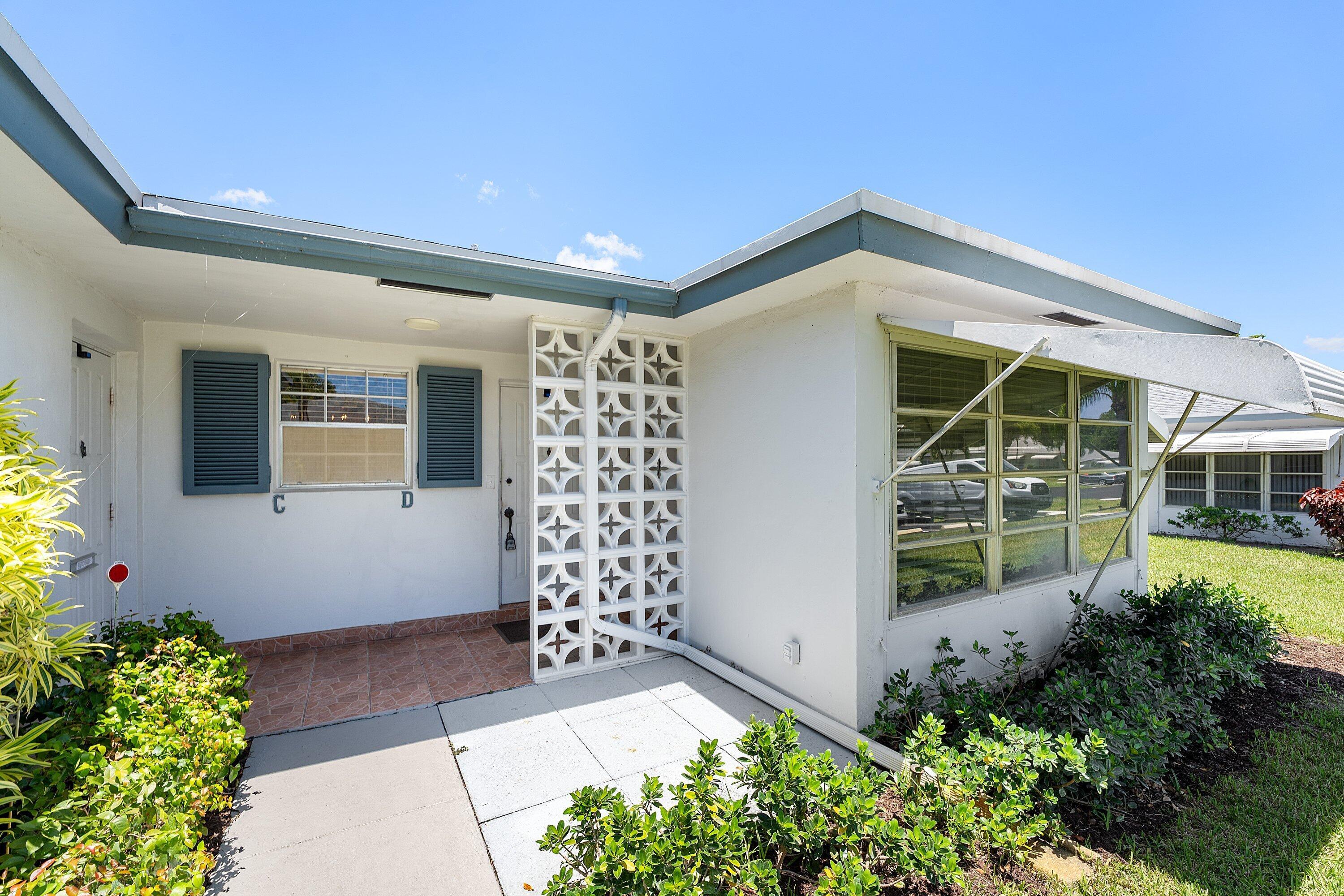 1210 S Drive Circle D, Delray Beach, FL 33445, Delray Beach - Photo 3