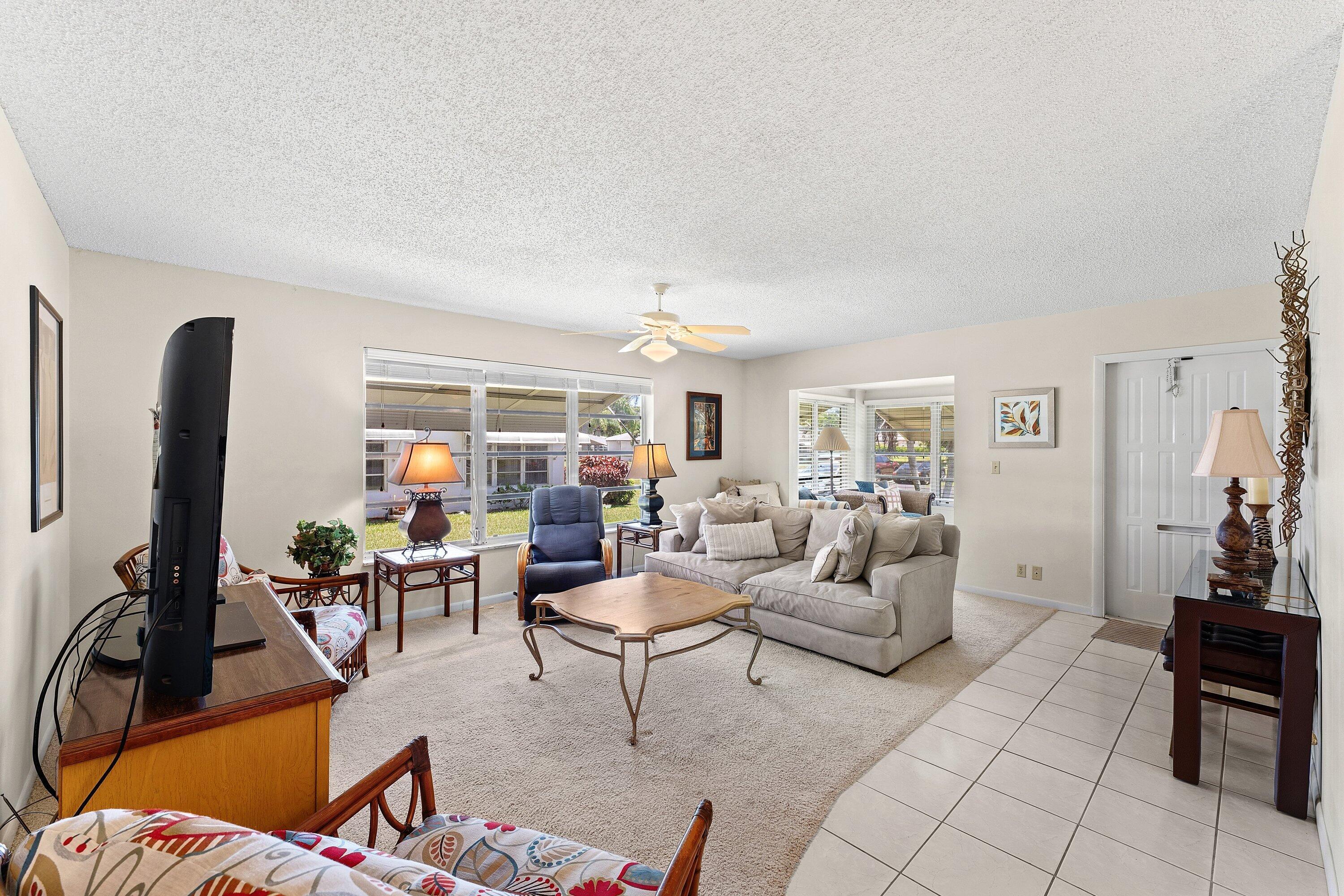 1210 S Drive Circle D, Delray Beach, FL 33445, Delray Beach - Photo 5