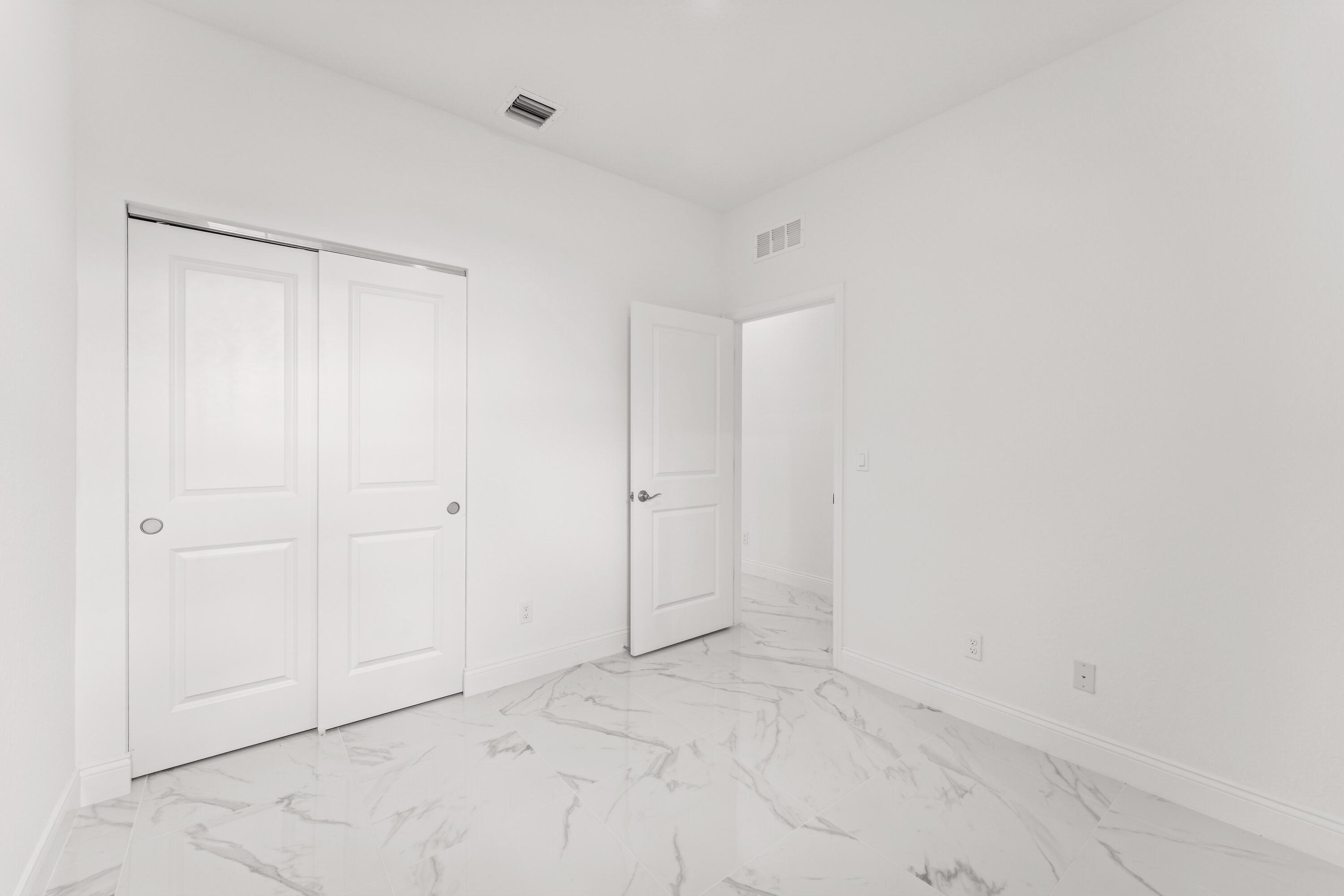 10059 NW Dreamweaver Road, Port St. Lucie, FL 34987, Port St. Lucie - Photo 5