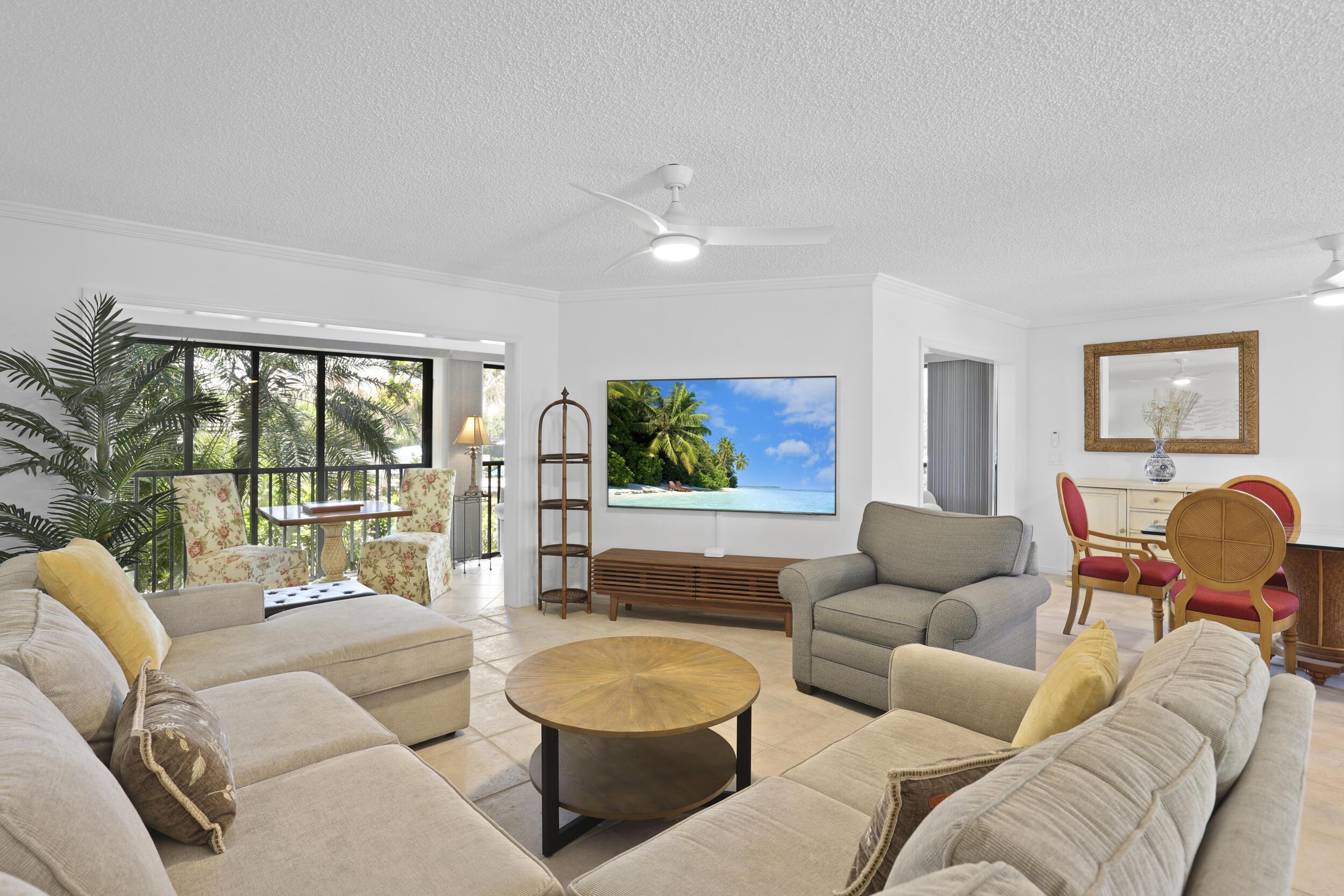 5172 SE Club Way 207, Stuart, FL 34997, Stuart - Photo 5