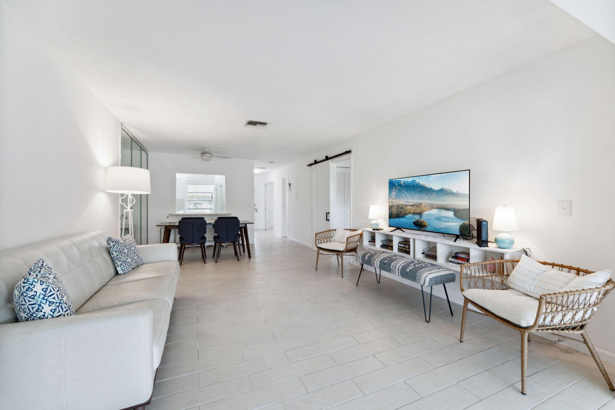 1120 Cactus Terrace 46-c, Delray Beach, FL 33445, Delray Beach - Photo 2