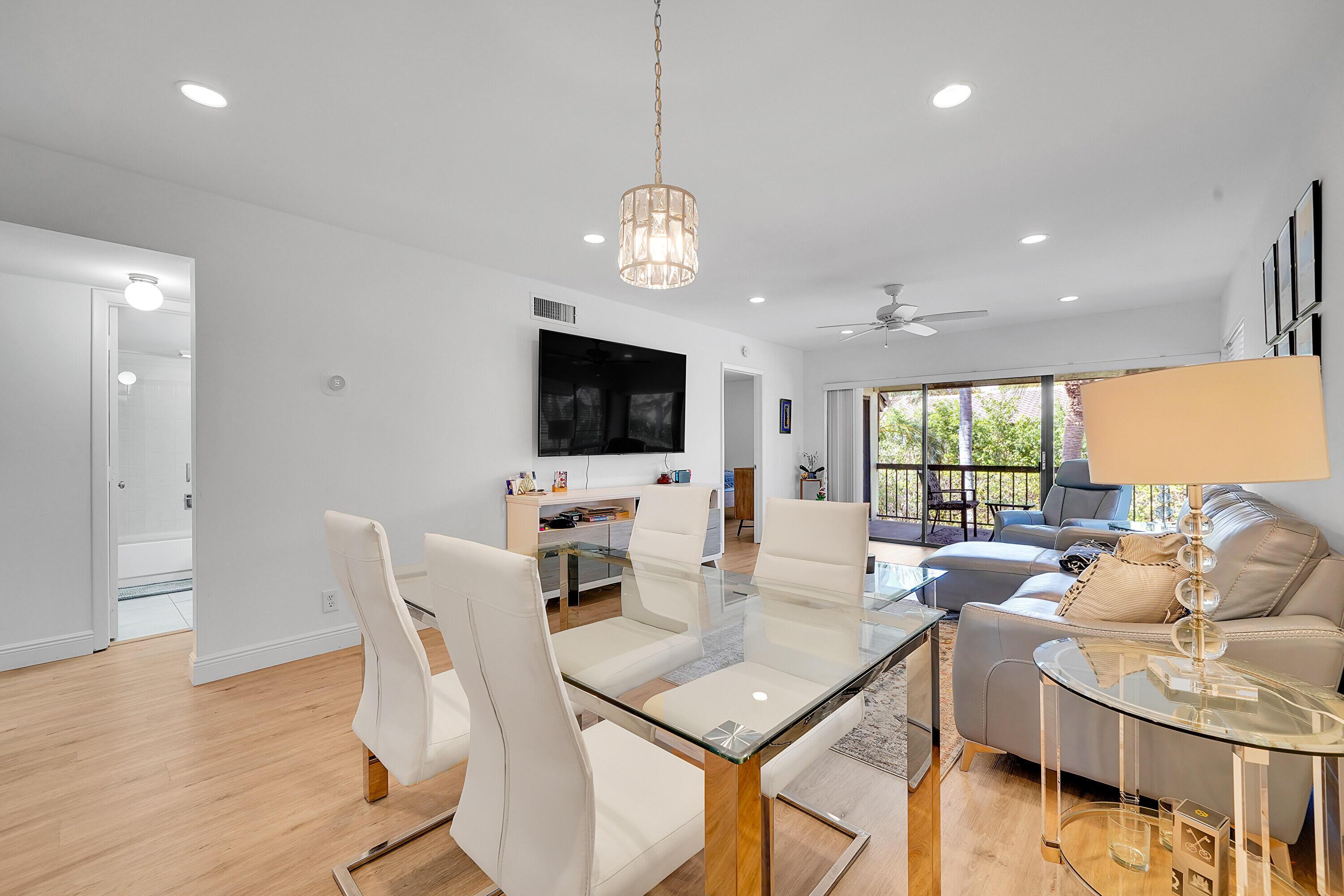 159 NW 70th Street 416, Boca Raton, FL 33487, Boca Raton - Photo 5