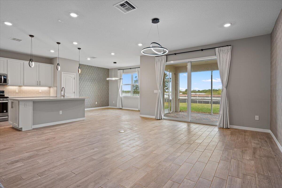 10437 SW Captiva Drive, Port St. Lucie, FL 34987, Port St. Lucie - Photo 5