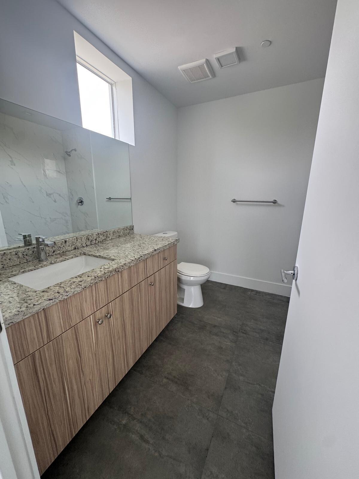 2010 SW 25th Terrace 305, Miami, FL 33133, Miami - Photo 3