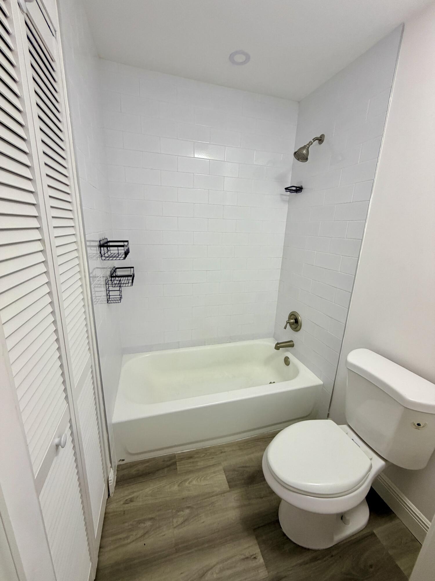 1766 Abbey Road 105, West Palm Beach, FL 33415, West Palm Beach - Photo 2