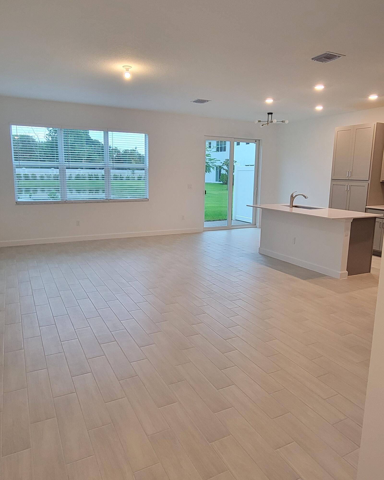 4946 Navali Drive, Lake Worth, FL 33467, Lake Worth - Photo 2