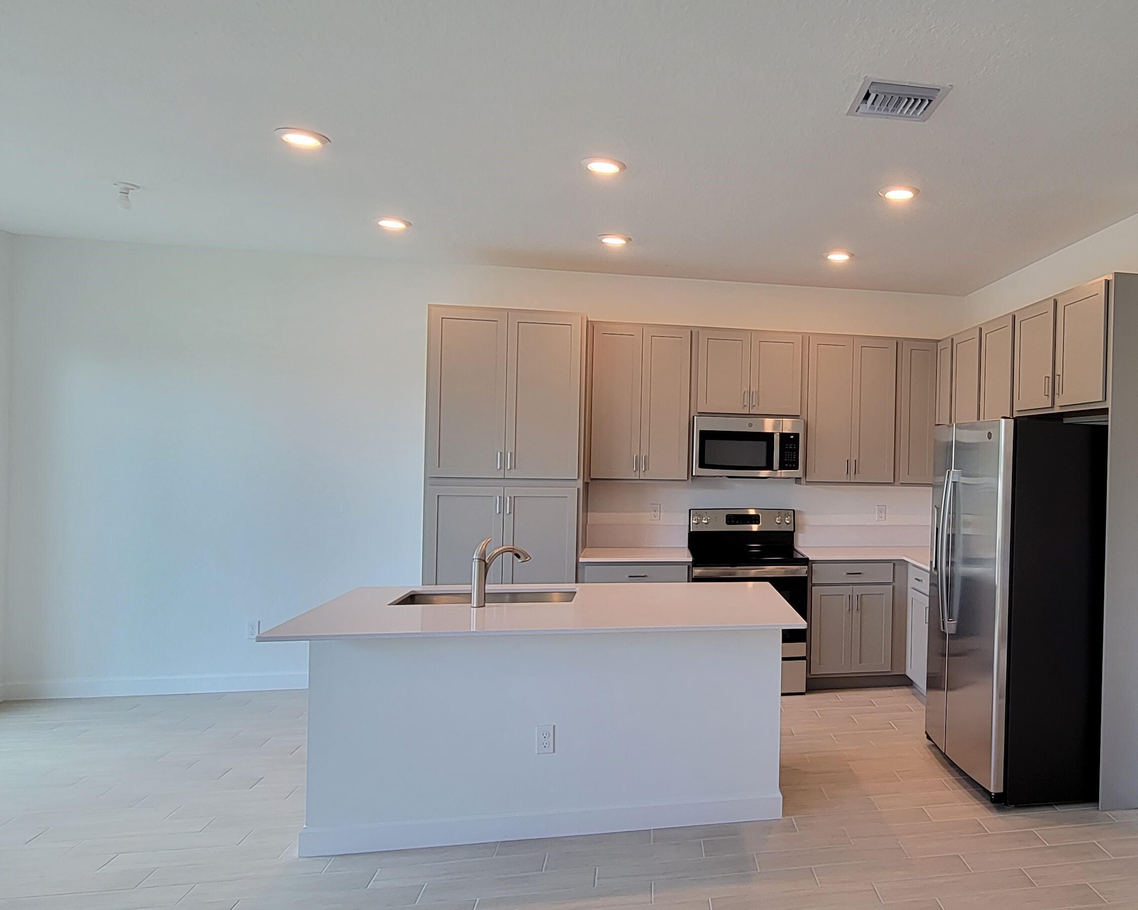 4946 Navali Drive, Lake Worth, FL 33467, Lake Worth - Photo 4
