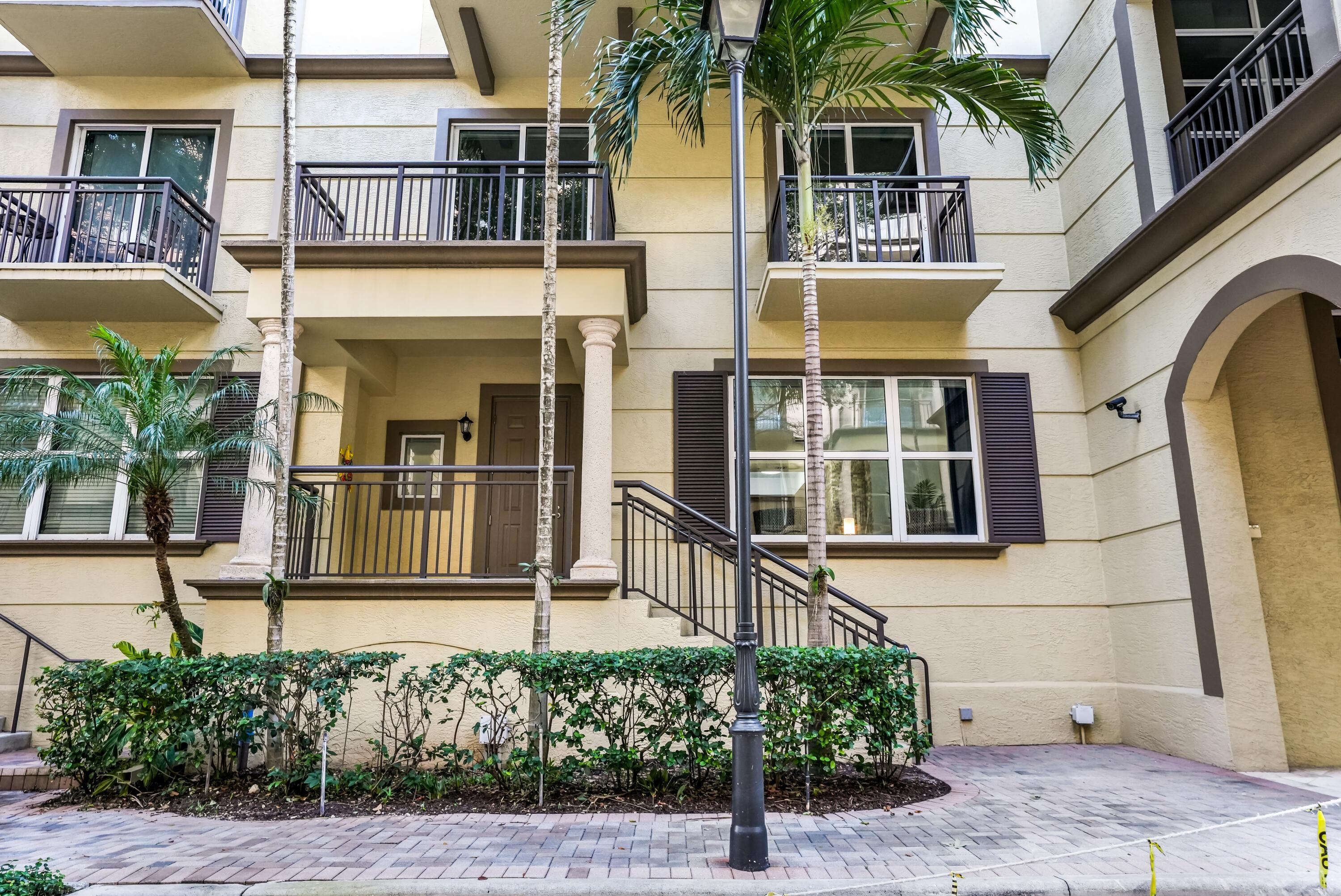 2609 NE 14th Avenue 114, Wilton Manors, FL 33334, Wilton Manors