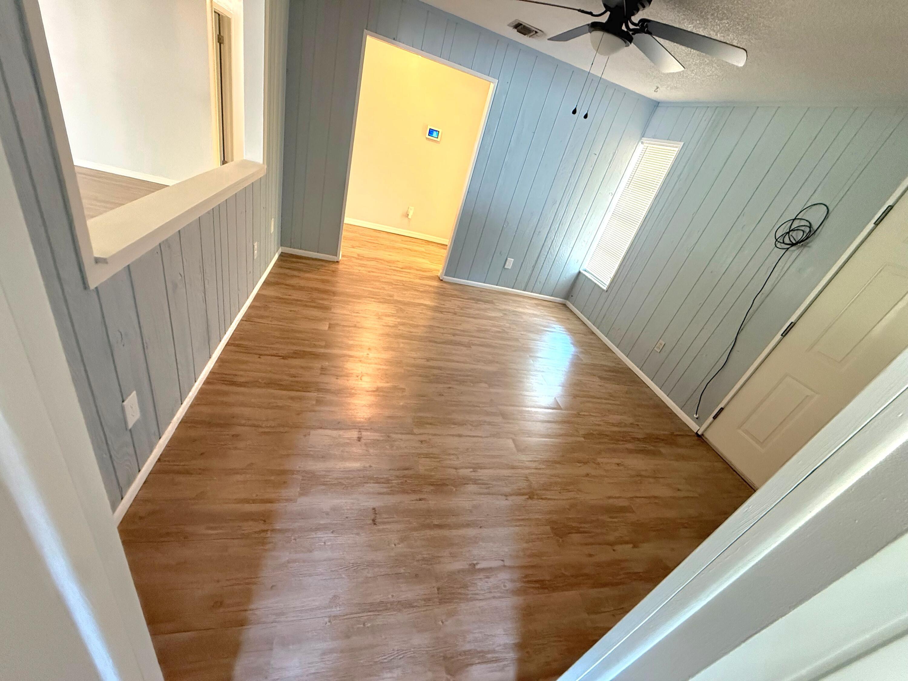 2466 44th Avenue, Vero Beach, FL 32966, Vero Beach - Photo 3