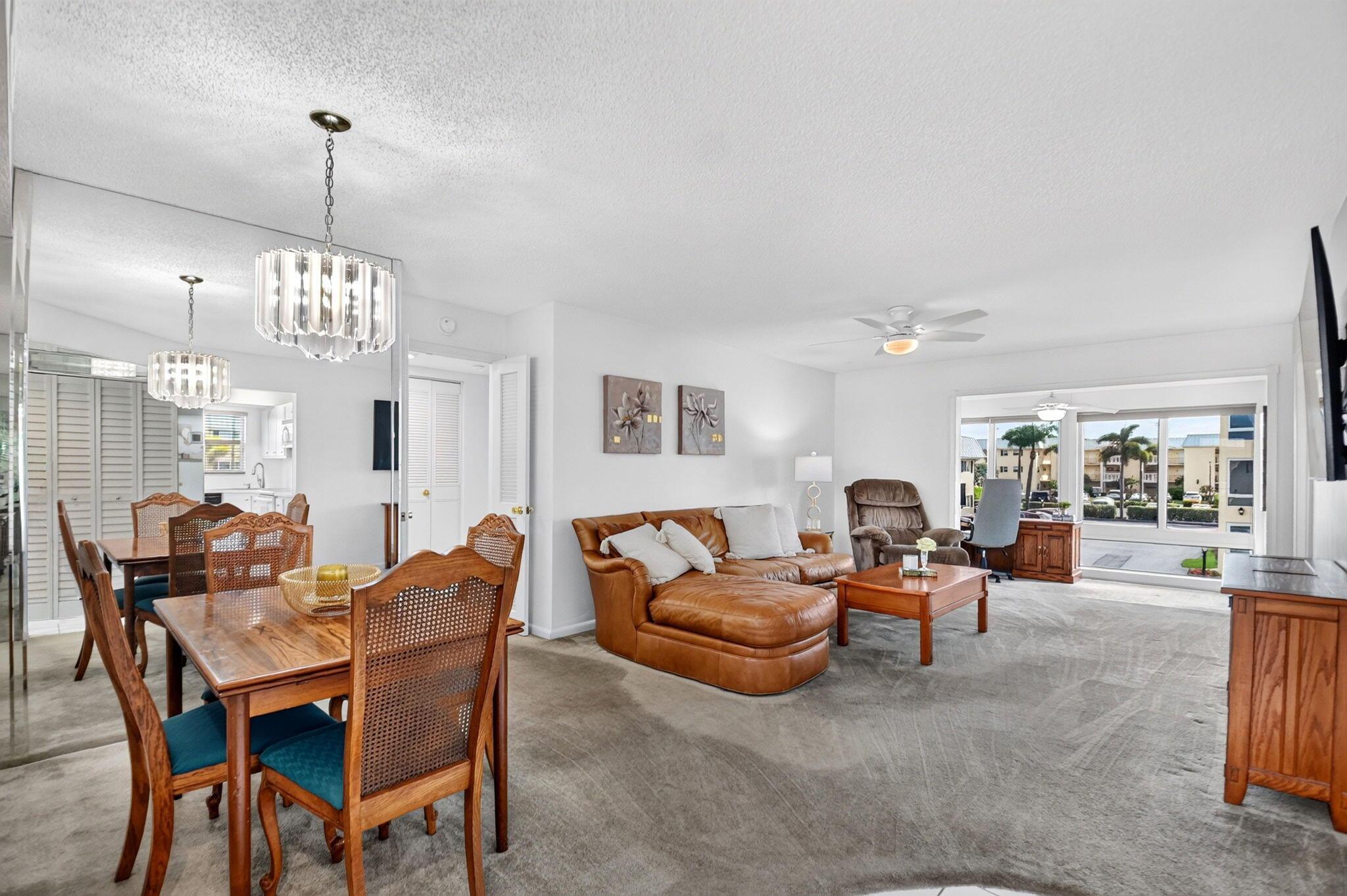 25 Colonial Club Drive 205, Boynton Beach, FL 33435, Boynton Beach - Photo 3