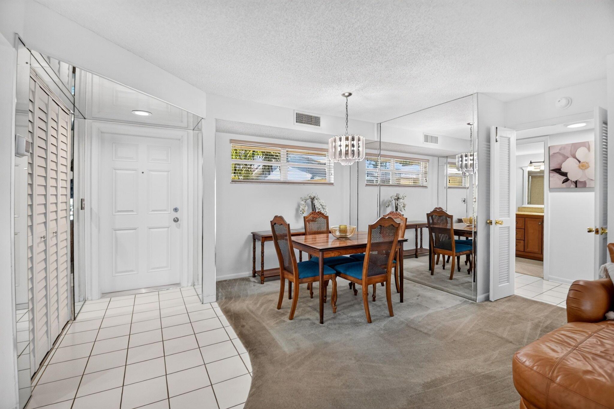 25 Colonial Club Drive 205, Boynton Beach, FL 33435, Boynton Beach - Photo 5