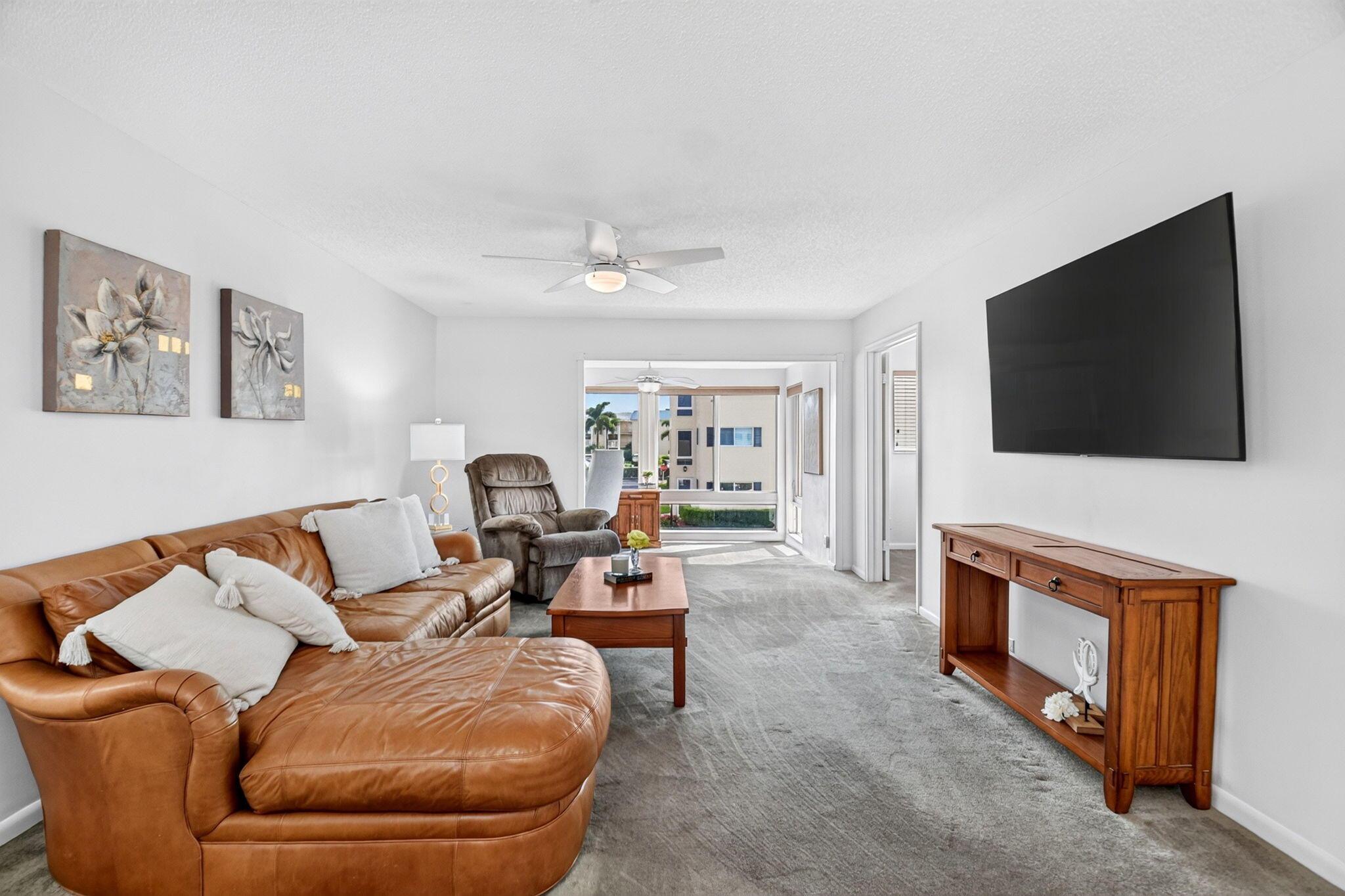 25 Colonial Club Drive 205, Boynton Beach, FL 33435, Boynton Beach - Photo 2