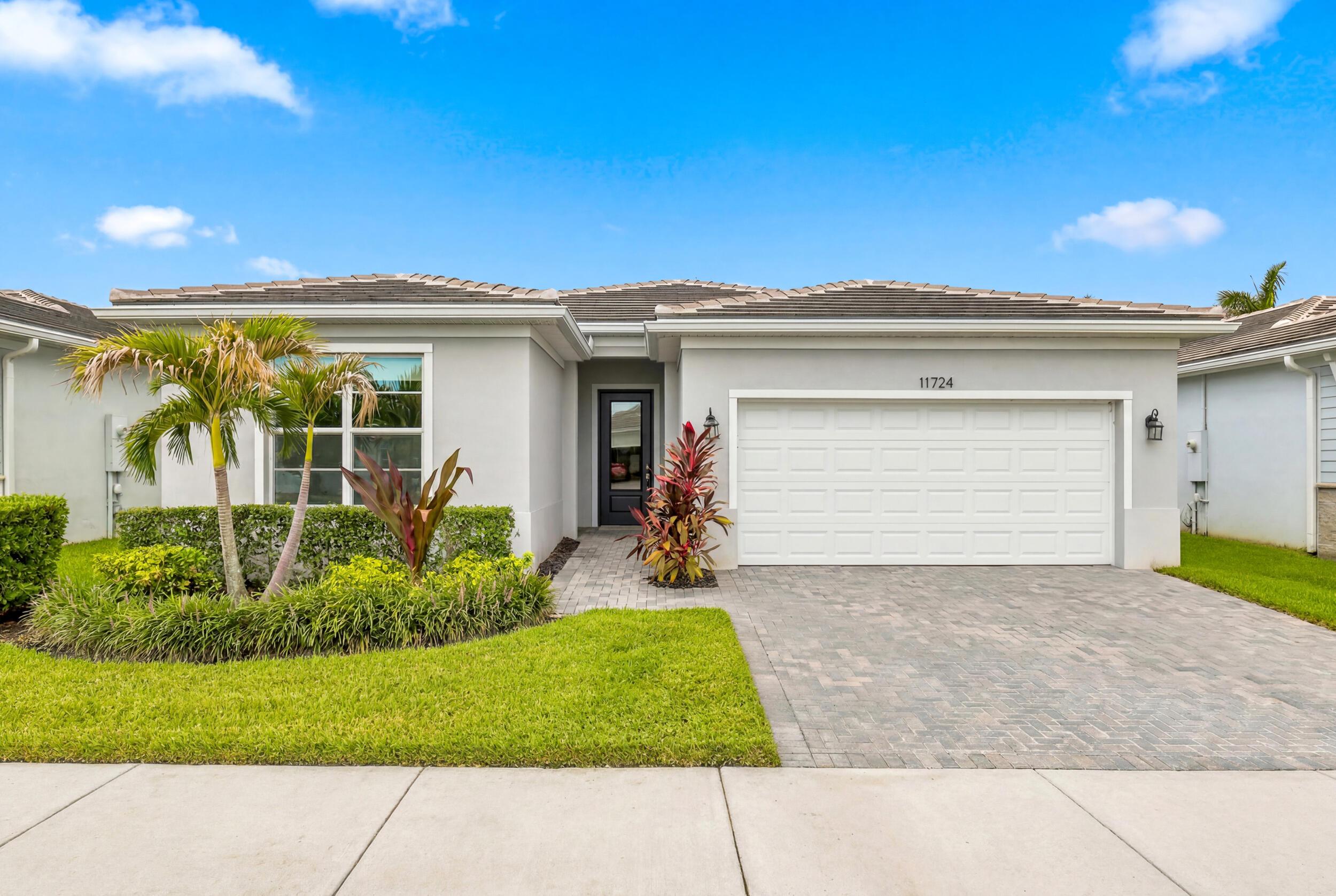 11724 SW Aquila Way, Port St. Lucie, FL 34987, Port St. Lucie - Photo 3
