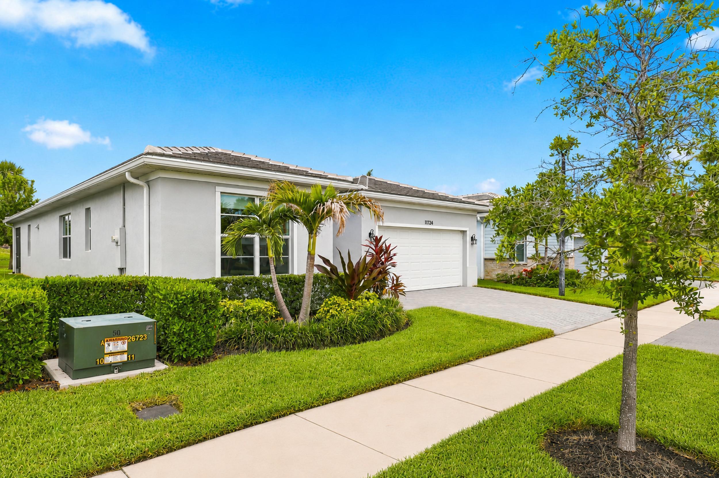 11724 SW Aquila Way, Port St. Lucie, FL 34987, Port St. Lucie - Photo 4