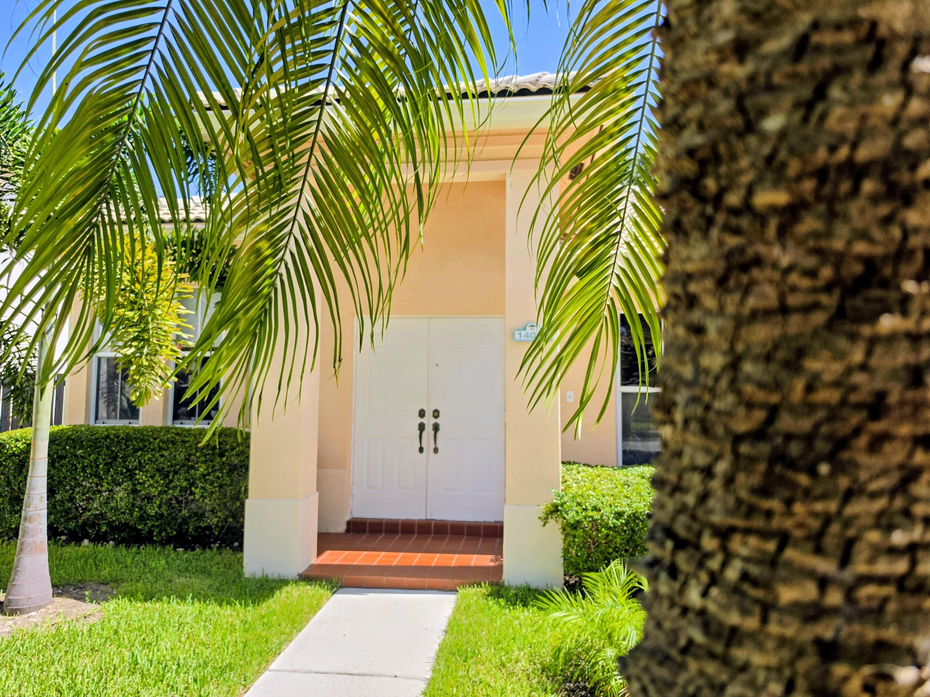 14013 N Cypress Cove Circle, Davie, FL 33325, Davie - Photo 2