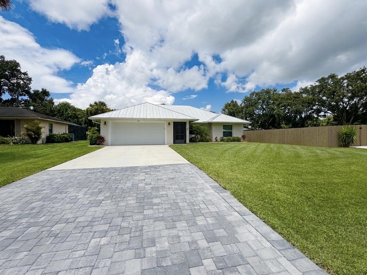 1133 37th Avenue SW, Vero Beach, FL 32968, Vero Beach - Photo 4